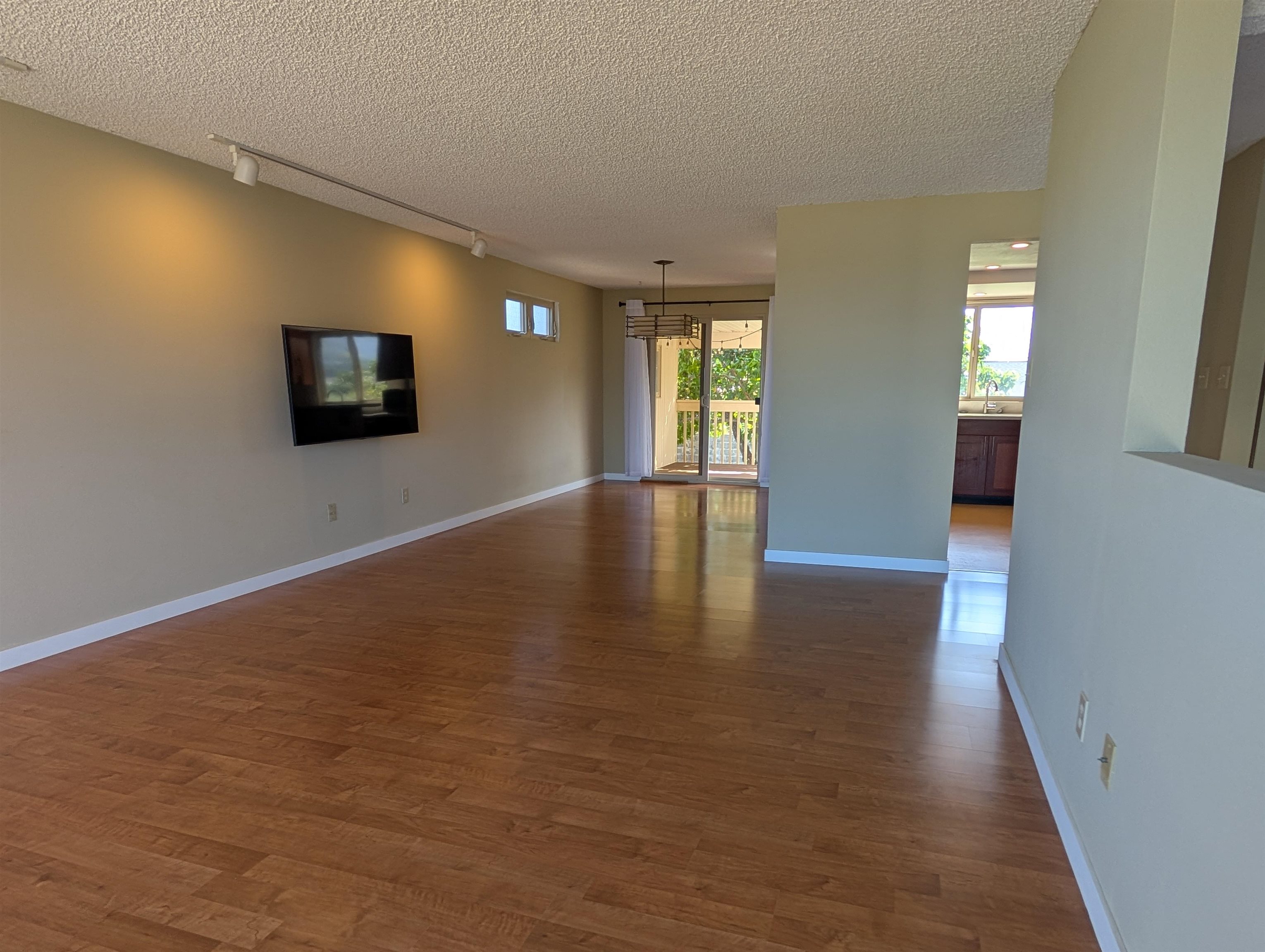 845  Kekoa Pl Waiehu Heights, Wailuku home - photo 9 of 49