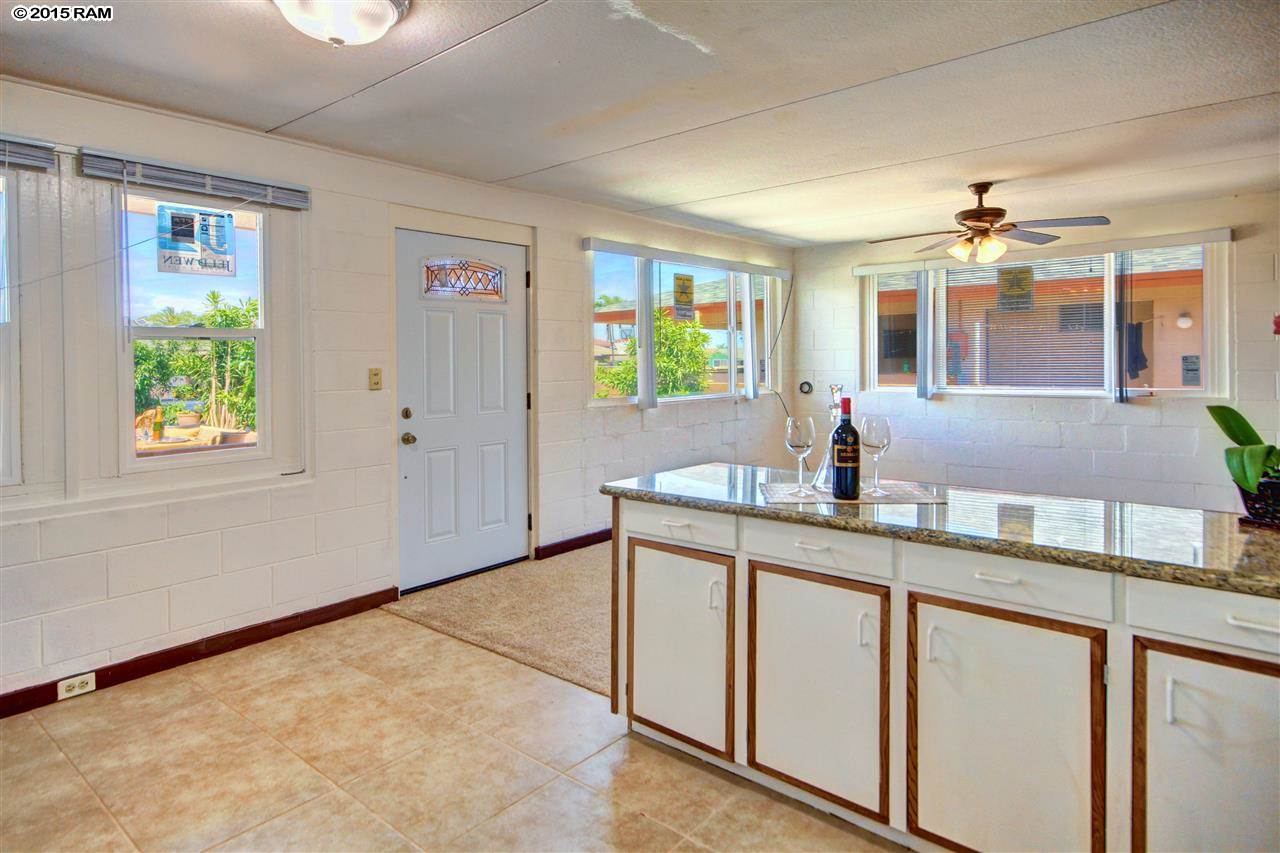 847  Makalii St , Kahului home - photo 8 of 30