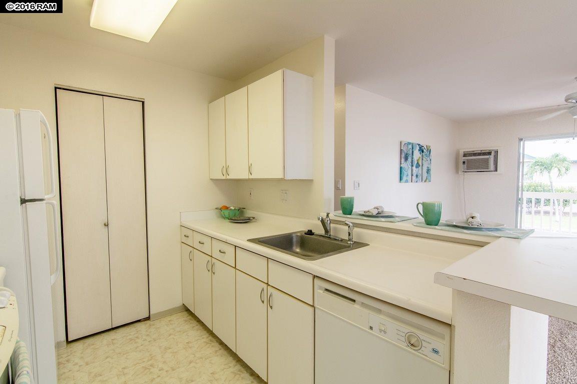 Iao Parkside I condo # 8-203, Wailuku, Hawaii - photo 4 of 22