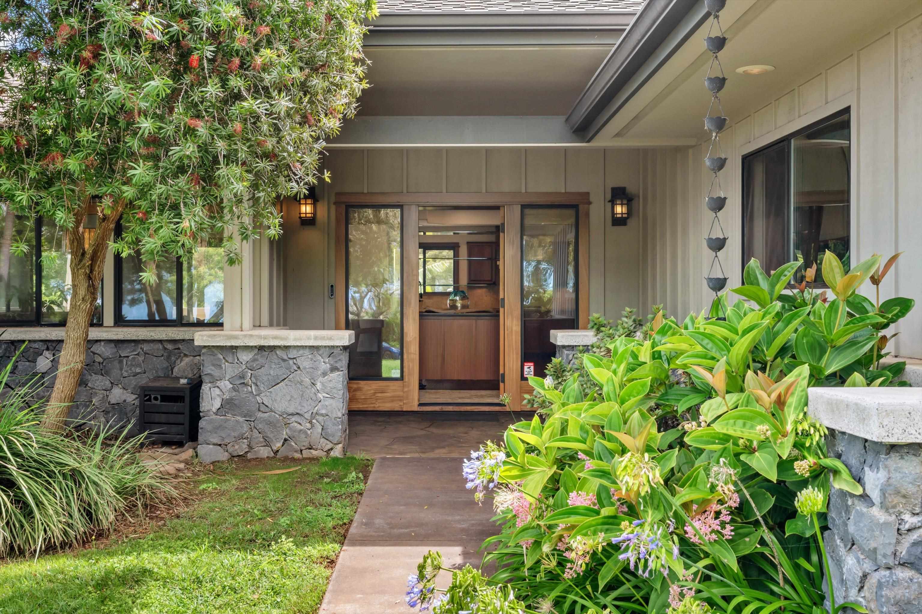 85  Kulamanu Cir , Kula/Ulupalakua/Kanaio home - photo 3 of 46