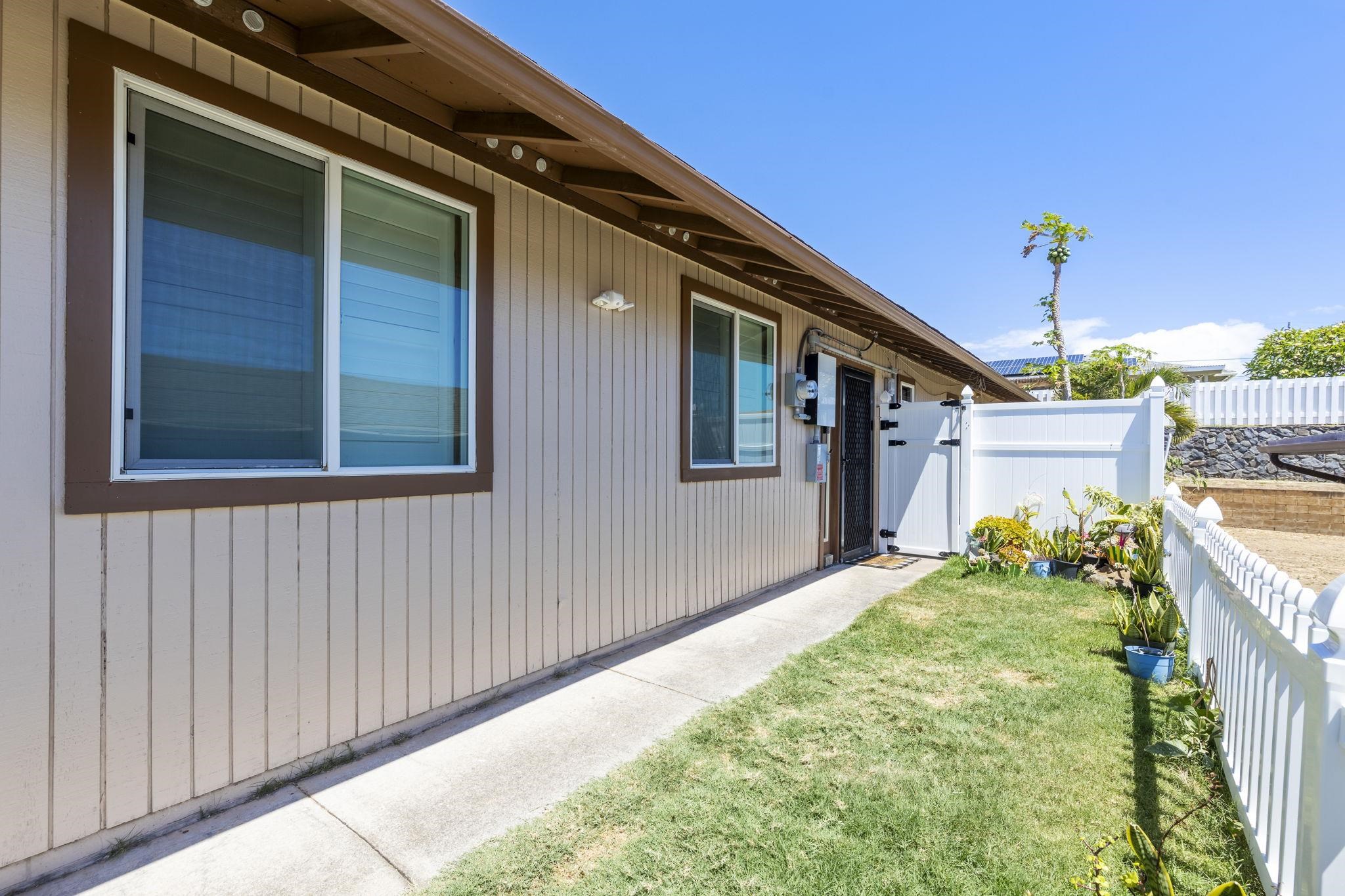 850  Makaala Dr , Wailuku home - photo 29 of 35