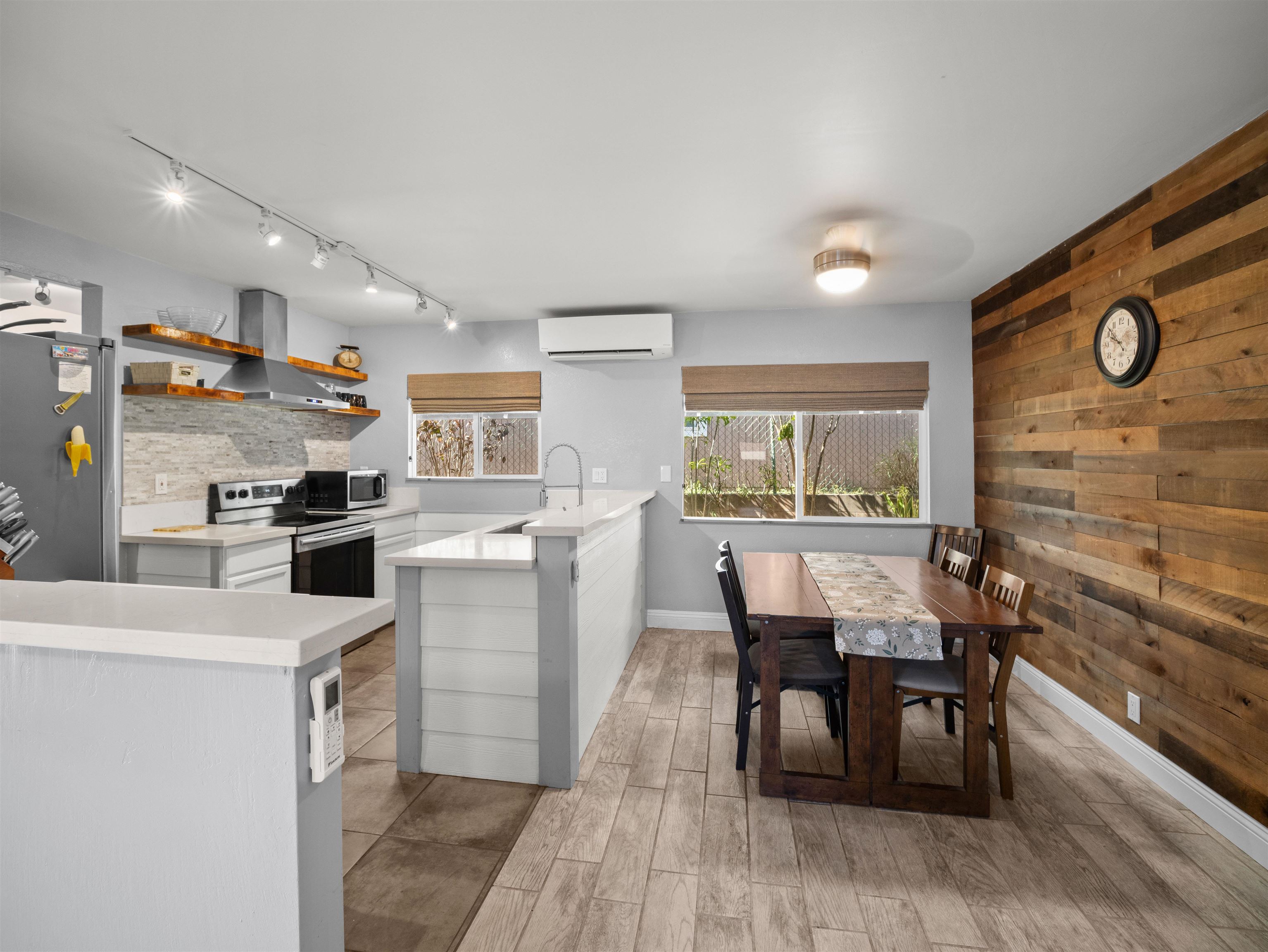 850  Makaala Dr Waiehu Terrace, Wailuku home - photo 5 of 28