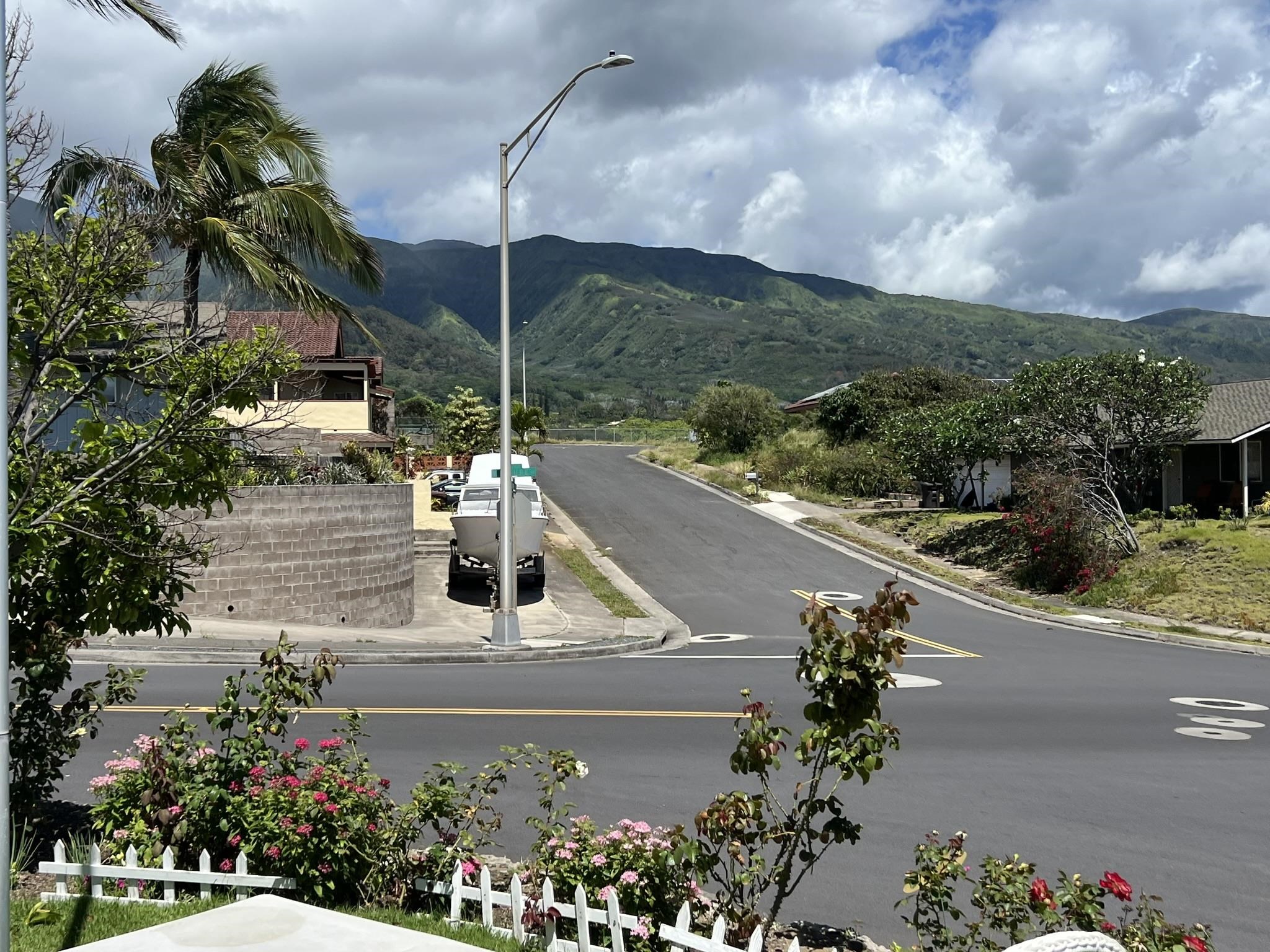 855  Wailupe Dr Waiehu Heights, Wailuku home - photo 35 of 38