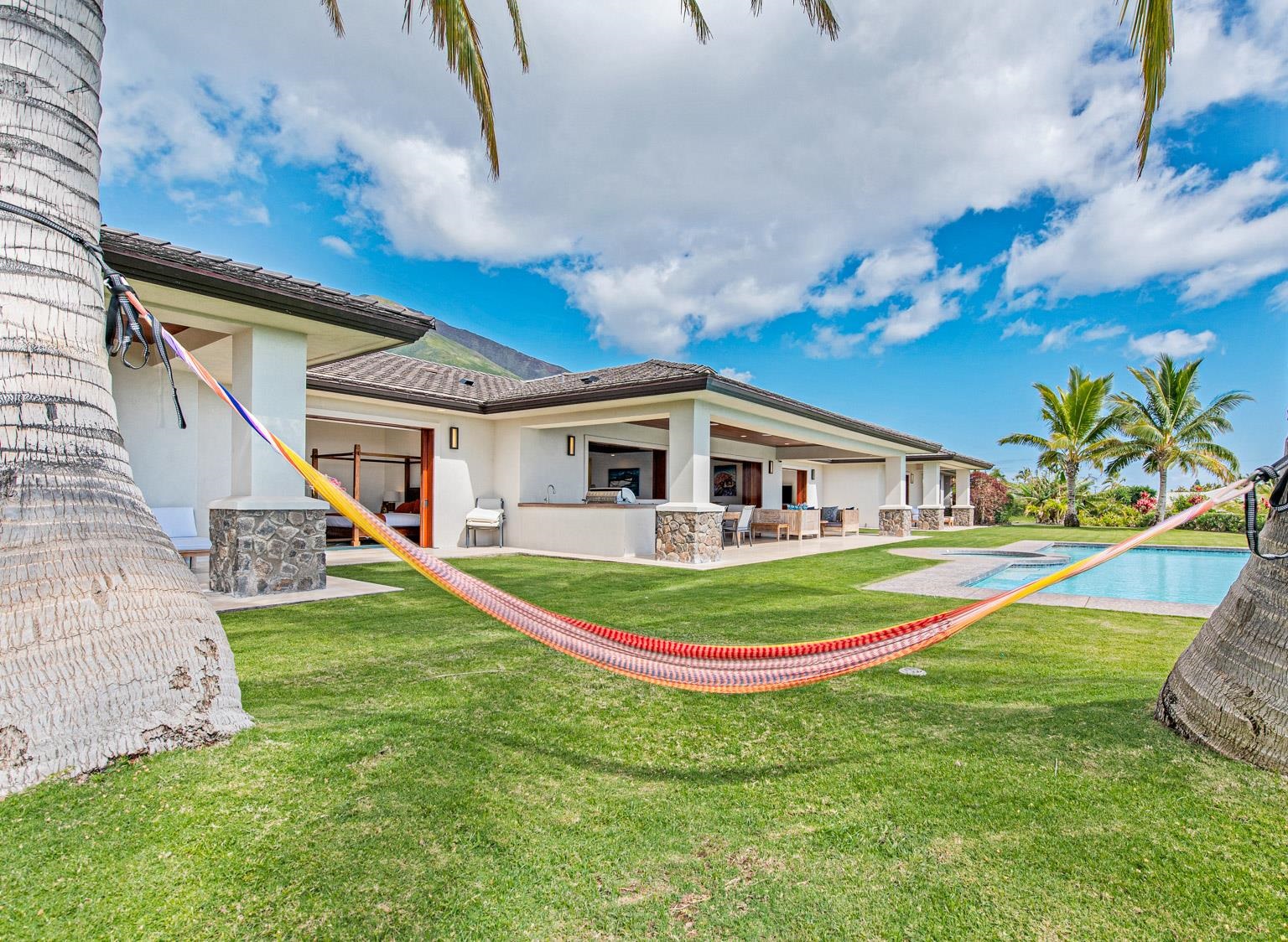 858  Kai Hele Ku St Mahanalua Nui, Lahaina home - photo 2 of 11