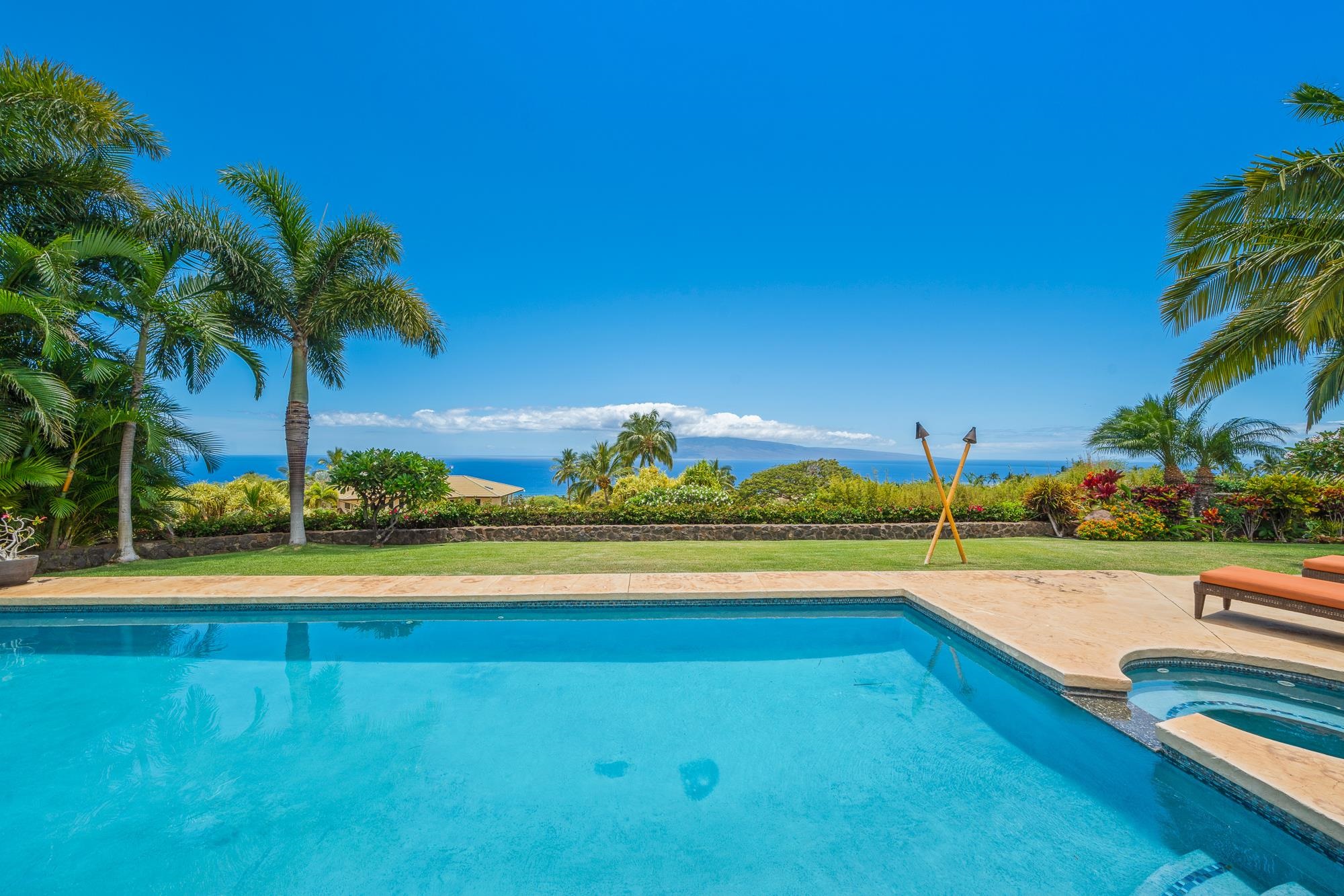 858  Kai Hele Ku St Launiupoko, Lahaina home - photo 12 of 50