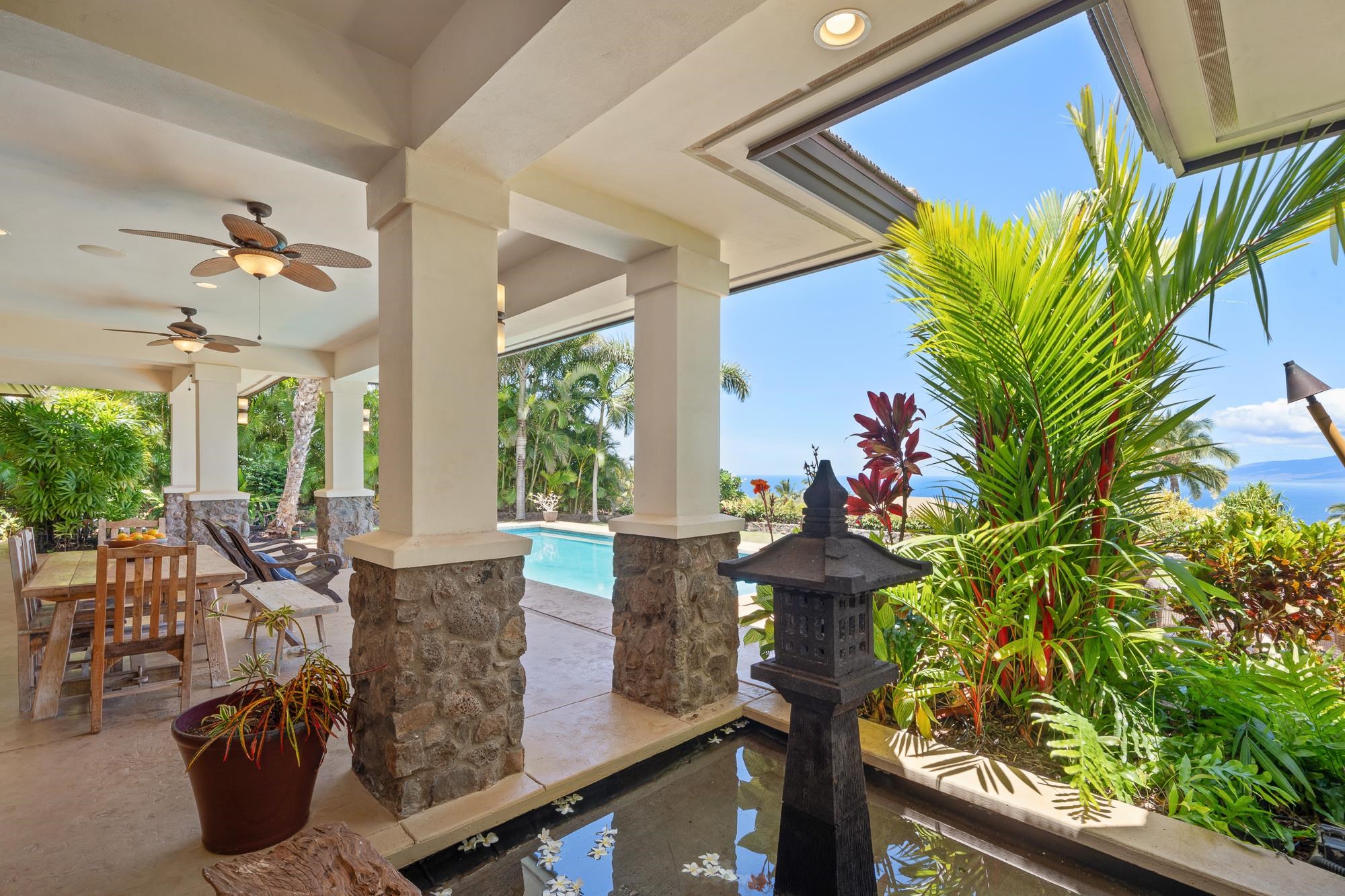 858  Kai Hele Ku St Launiupoko, Lahaina home - photo 10 of 50