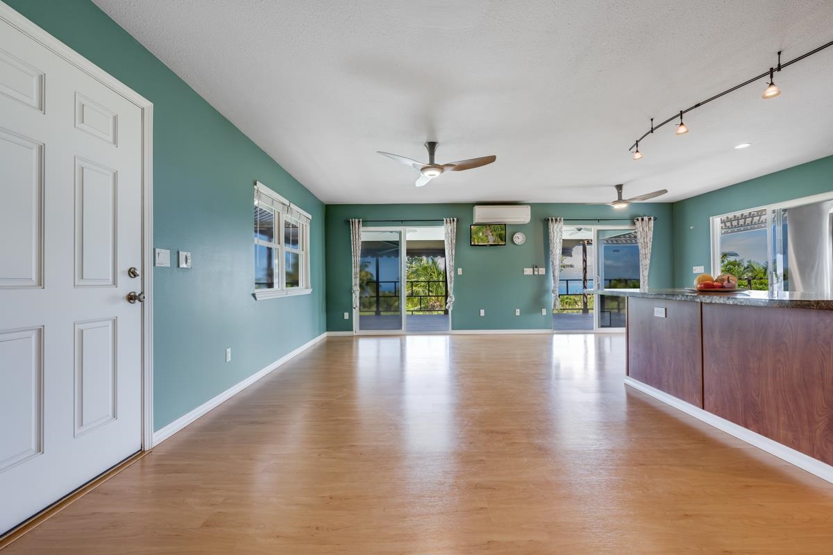 859  Kai Hele Ku St Launiupoko, Lahaina home - photo 7 of 36