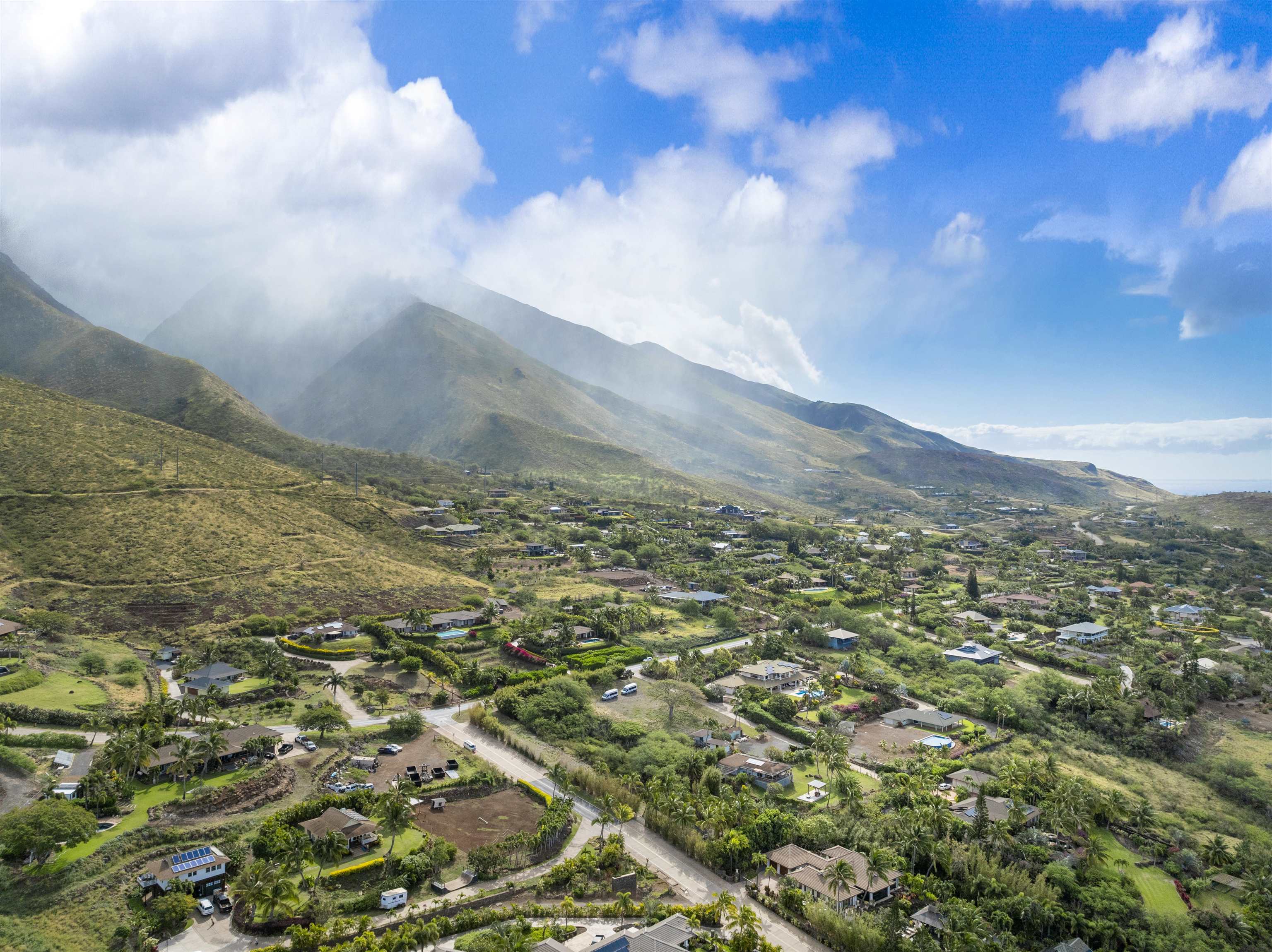 859  Kai Hele Ku #a St , Lahaina home - photo 23 of 25