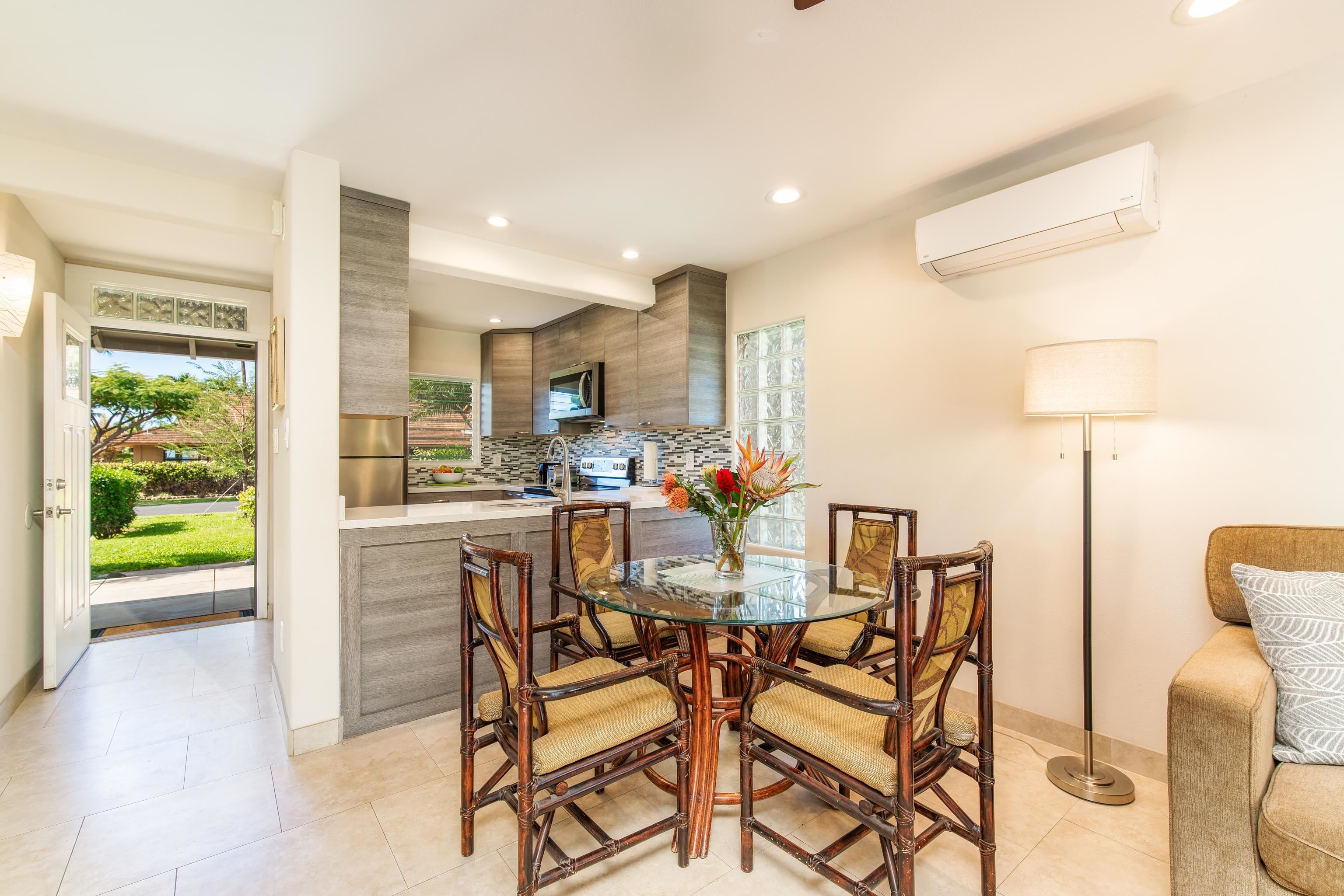 Puamana condo # 87-1, Lahaina, Hawaii - photo 8 of 30