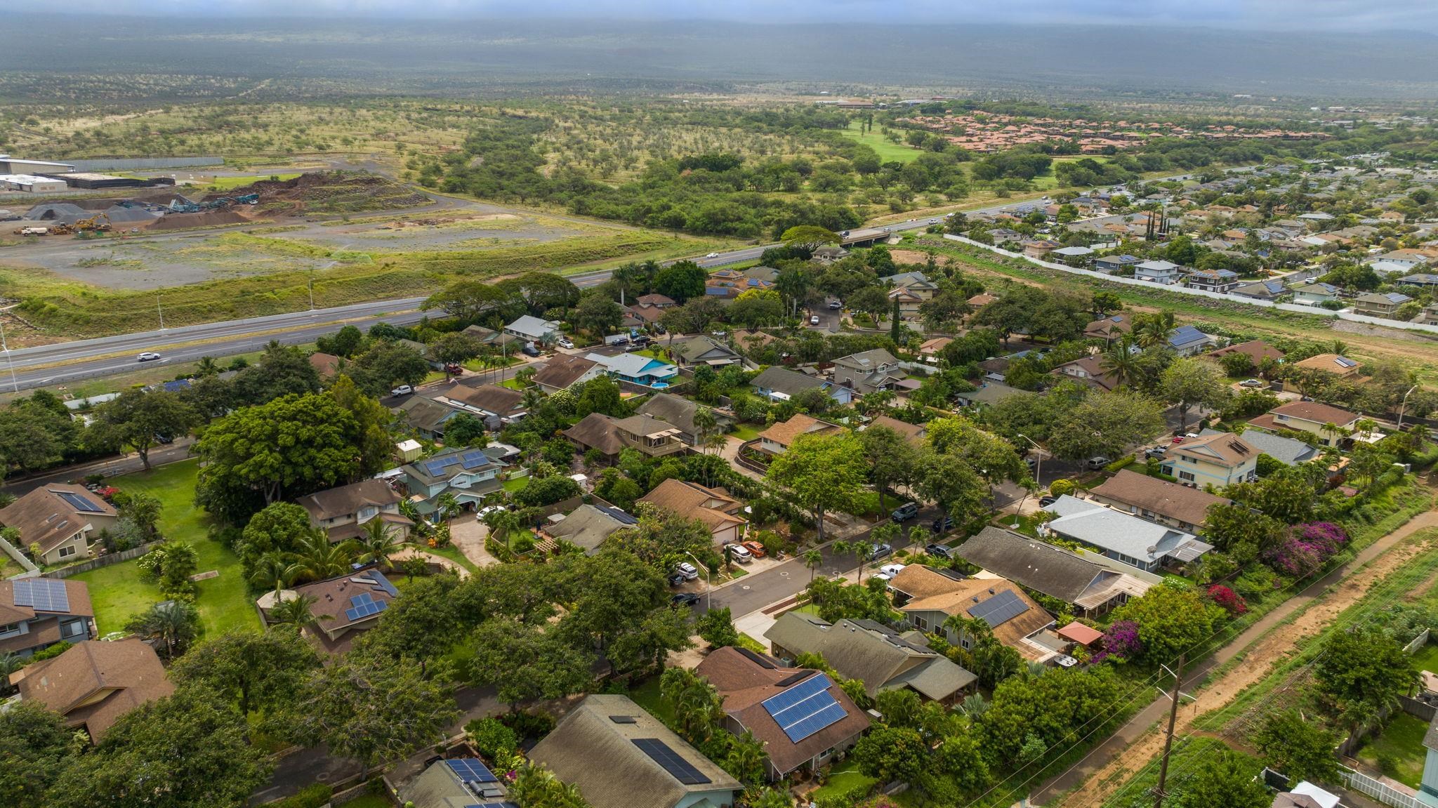 870  Malulani St Piilani Villages, Kihei home - photo 34 of 46