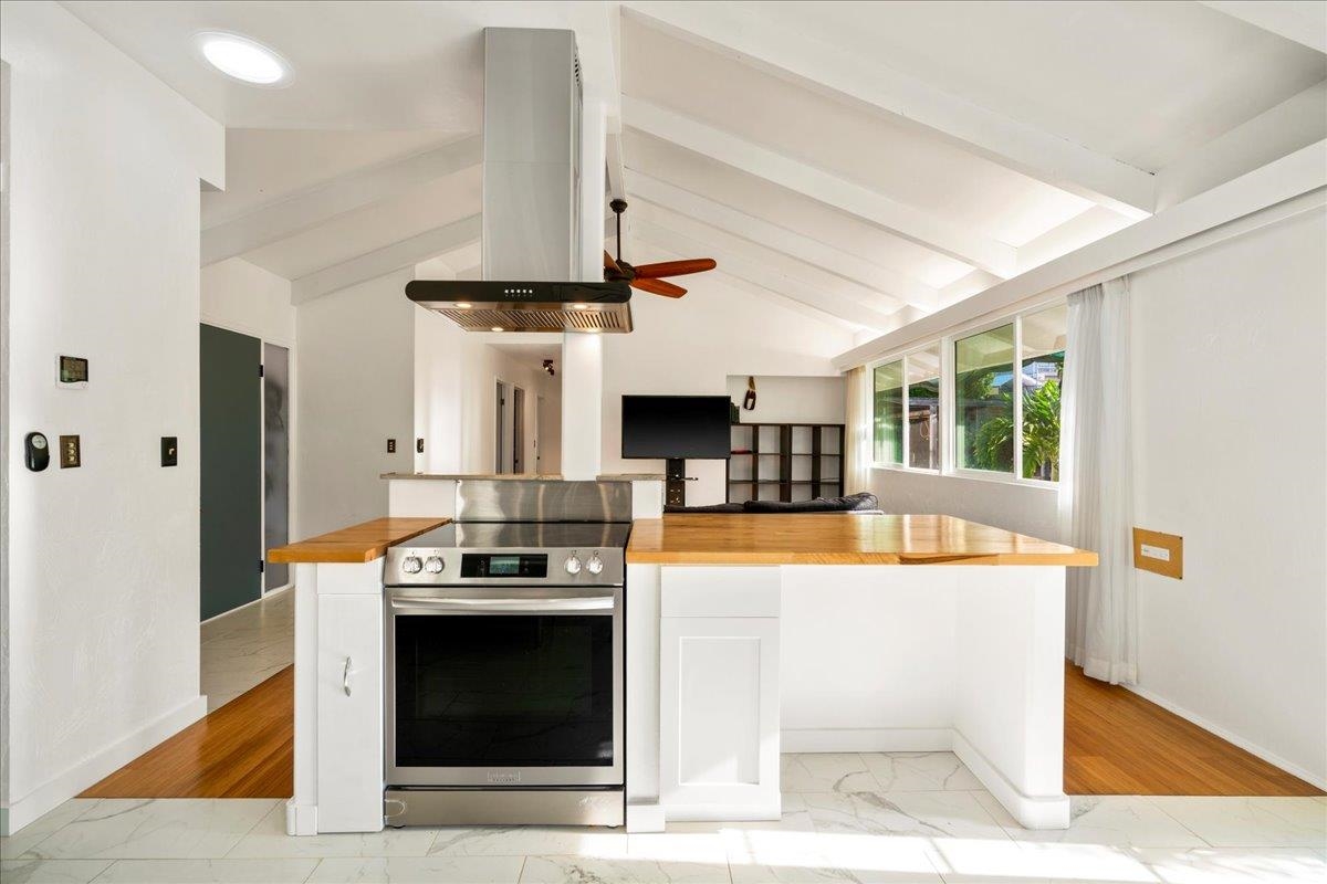 88  Hiwalani Loop Pukalani Golf Course, Pukalani home - photo 15 of 50