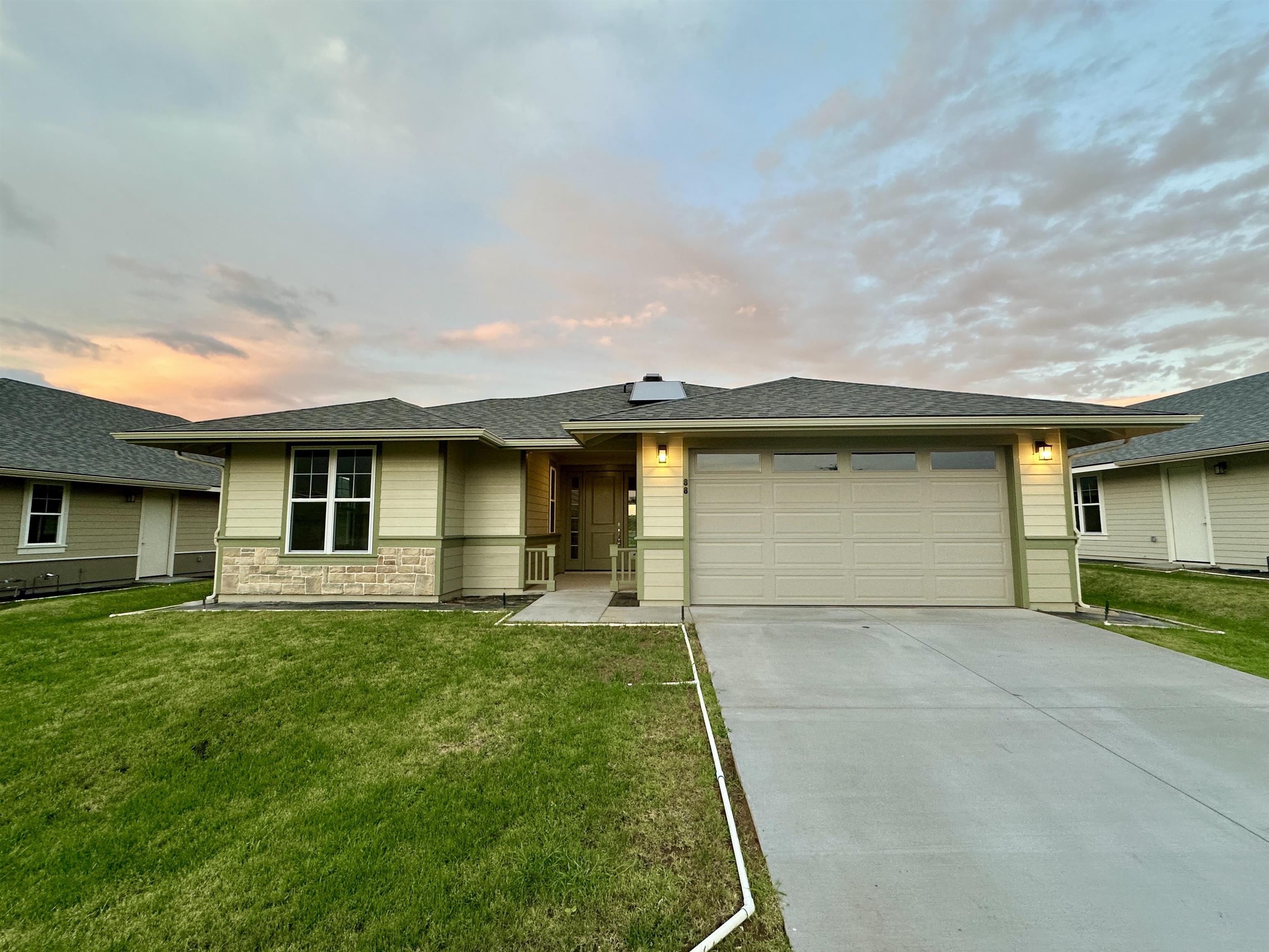 88  Unahe Pl Maui Lani,  home - photo 1 of 9