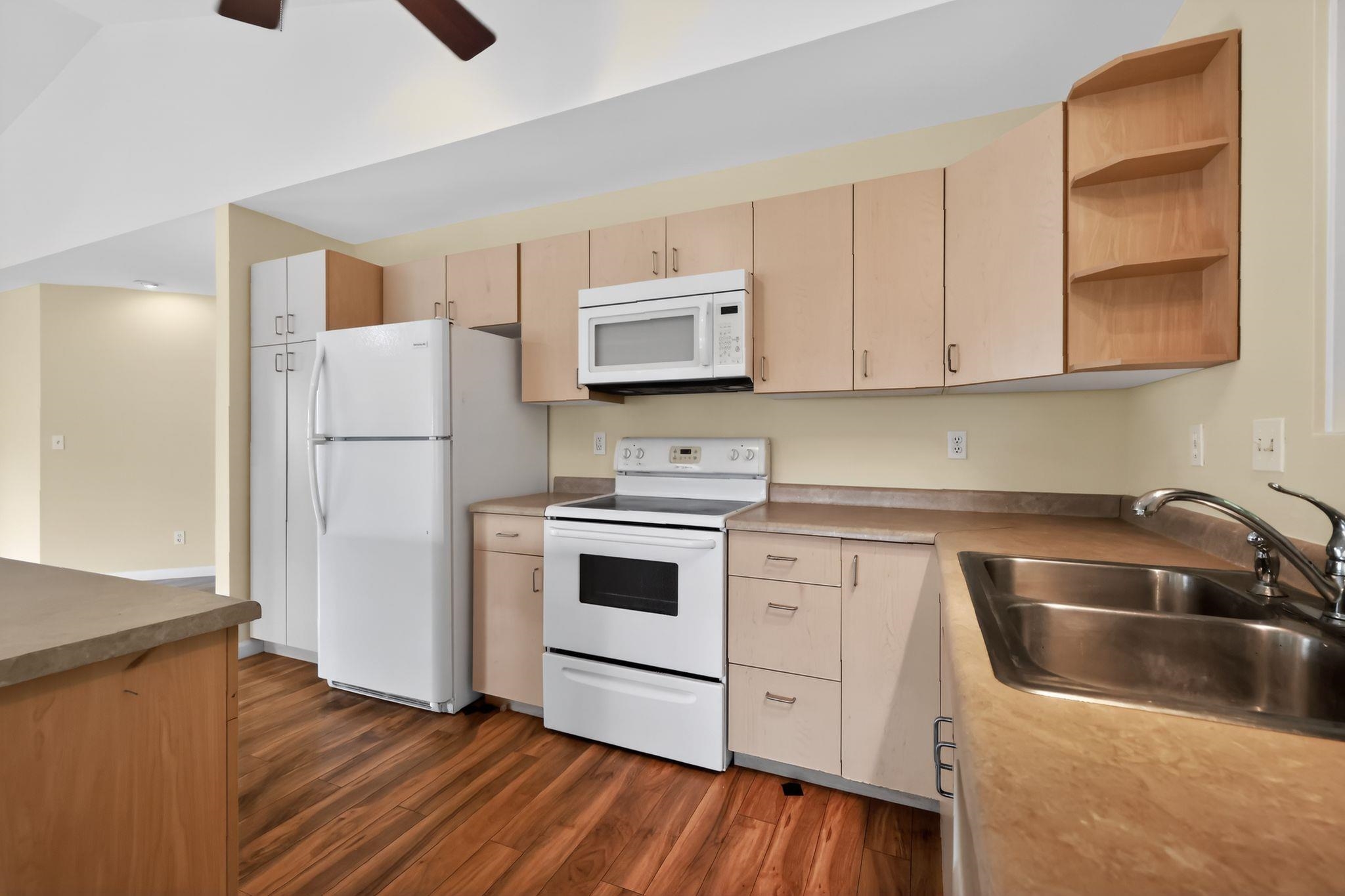 886  Mahealani St , Kihei home - photo 4 of 50