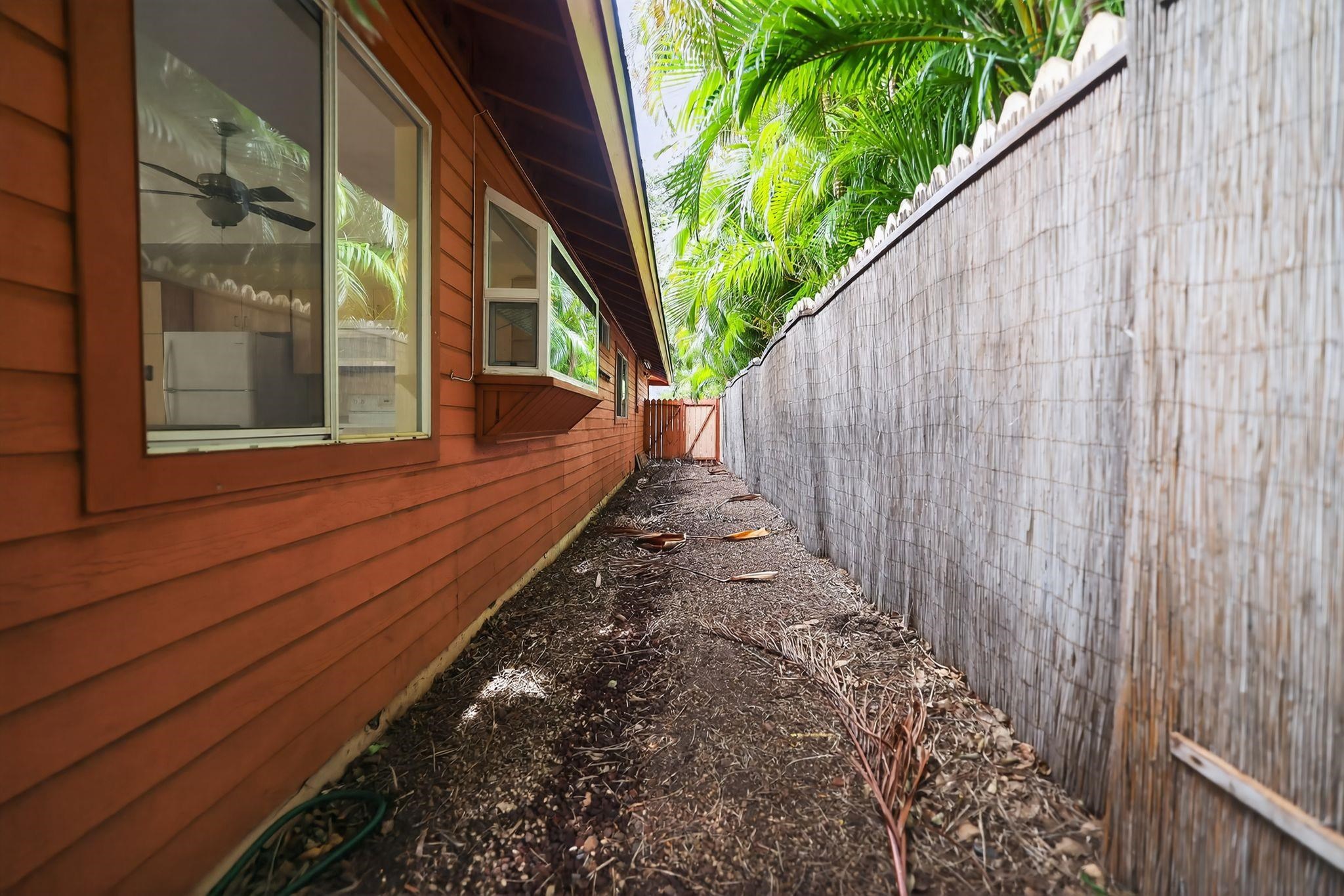 886  Mahealani St , Kihei home - photo 46 of 50