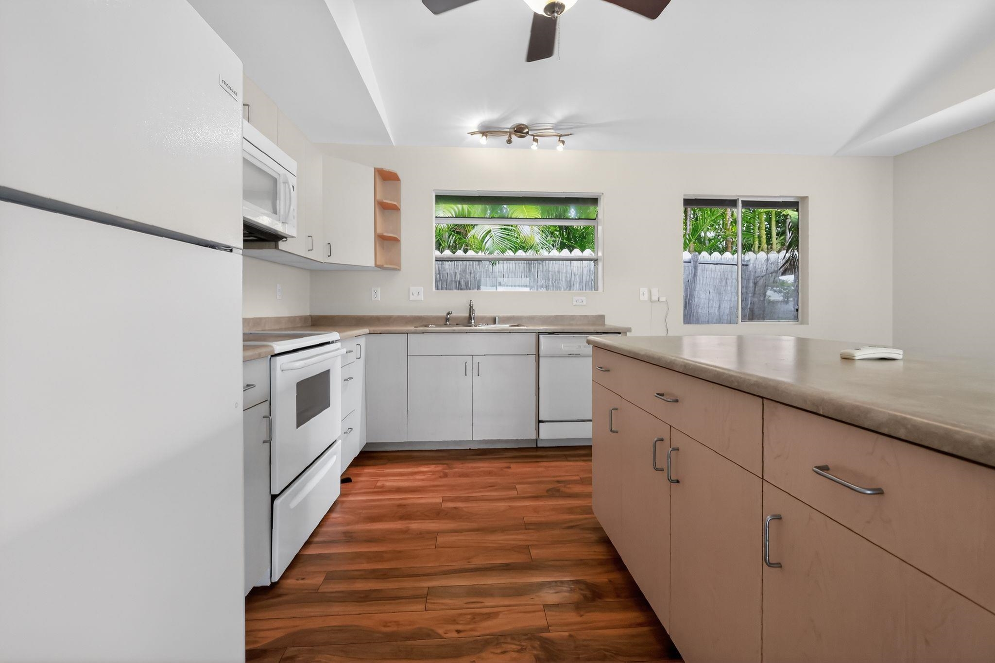 886  Mahealani St , Kihei home - photo 10 of 50