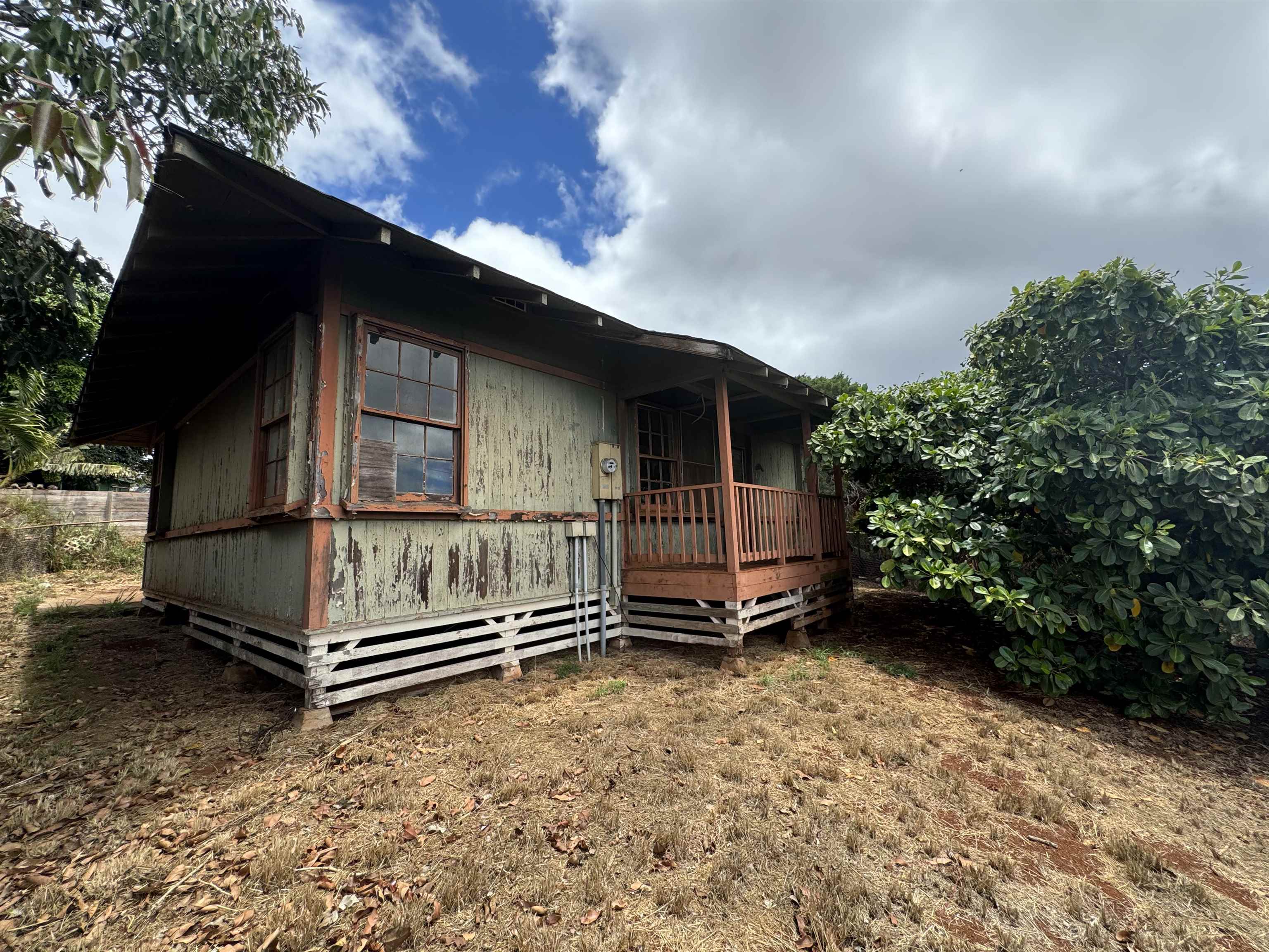 89  Hoaikane St , Molokai home - photo 4 of 28