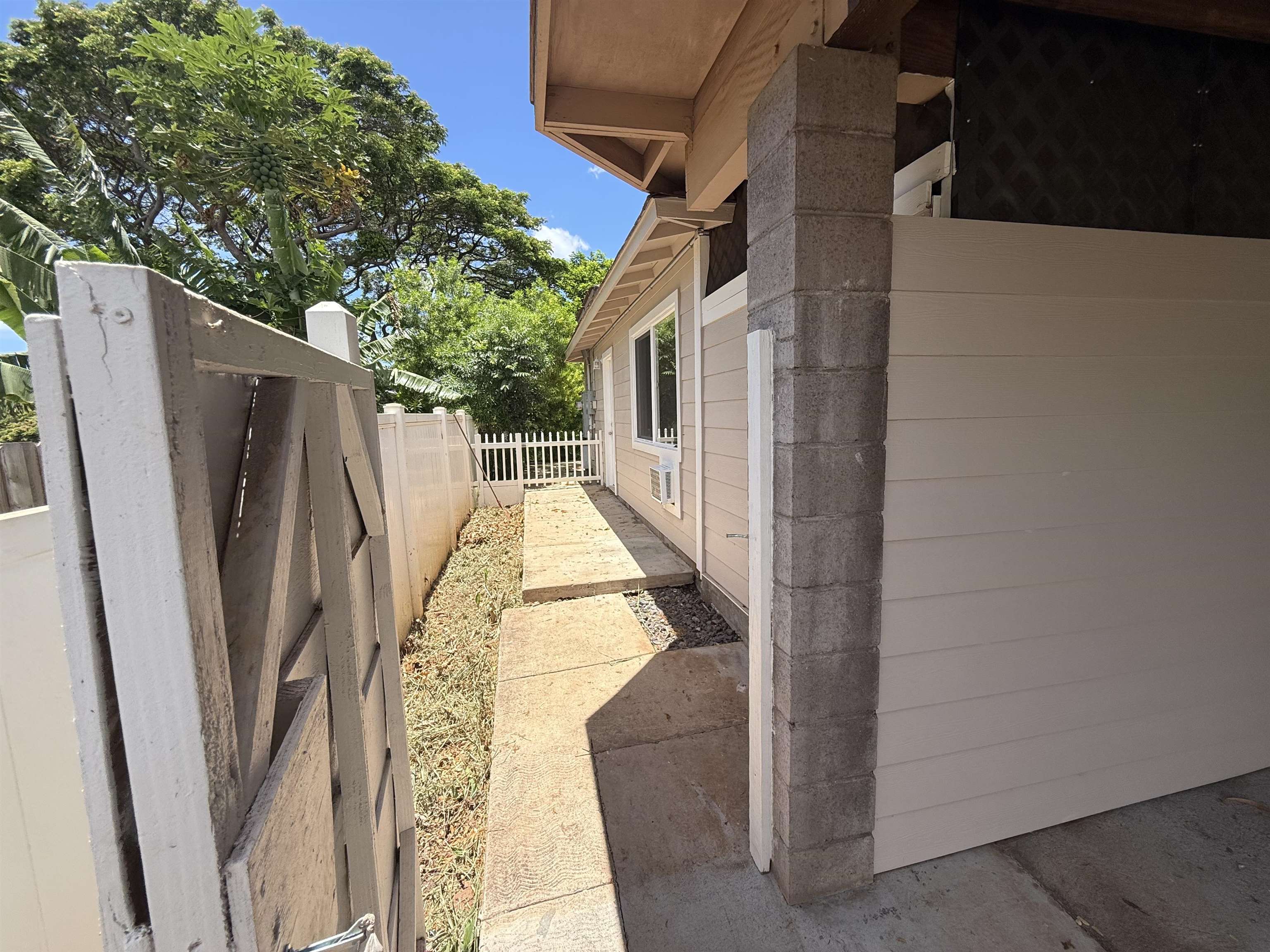 89  Kupalaiki Loop Kauhale Nani, Kihei home - photo 18 of 23