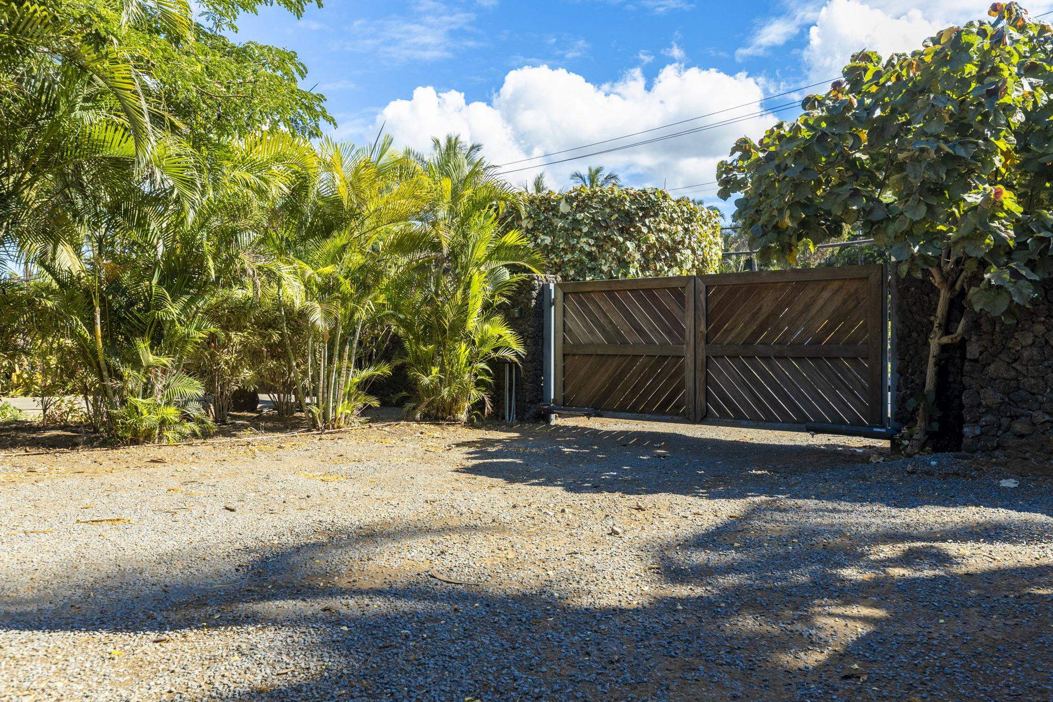 892 S Kihei Rd   - photo 13 of 22