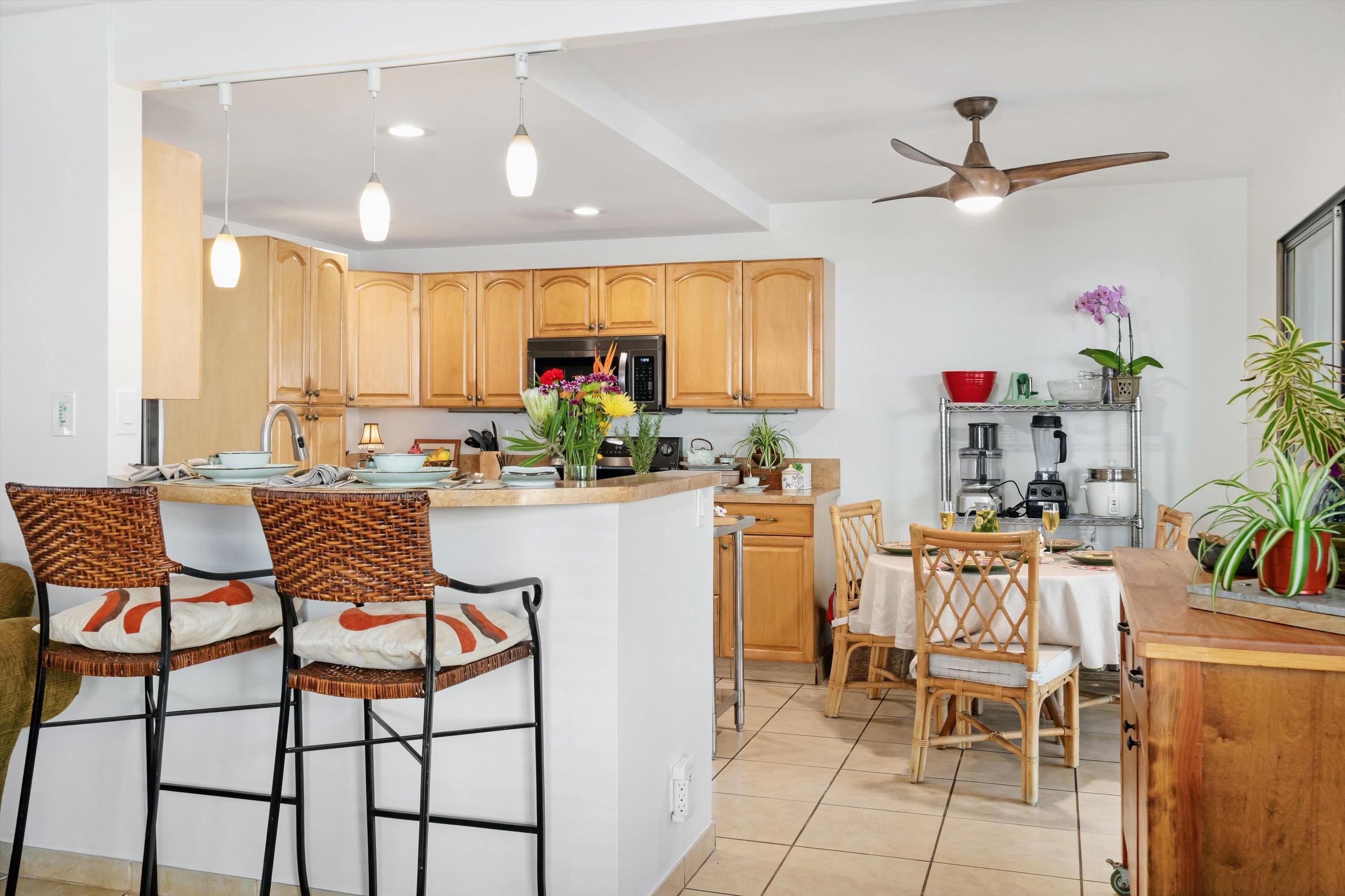 Auhana Kuleana condo # 201, Kihei, Hawaii - photo 12 of 46