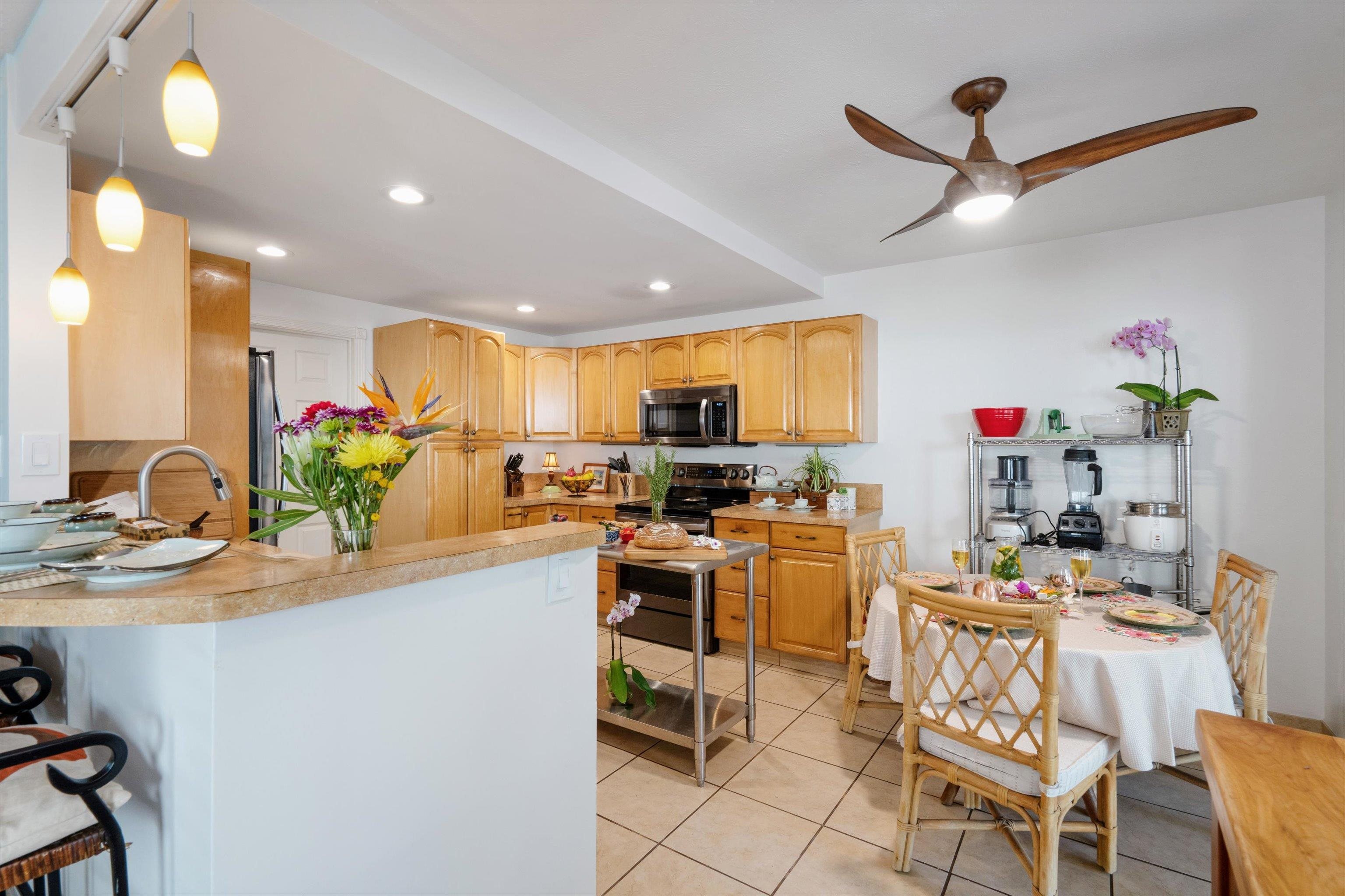 Auhana Kuleana condo # 201, Kihei, Hawaii - photo 14 of 46