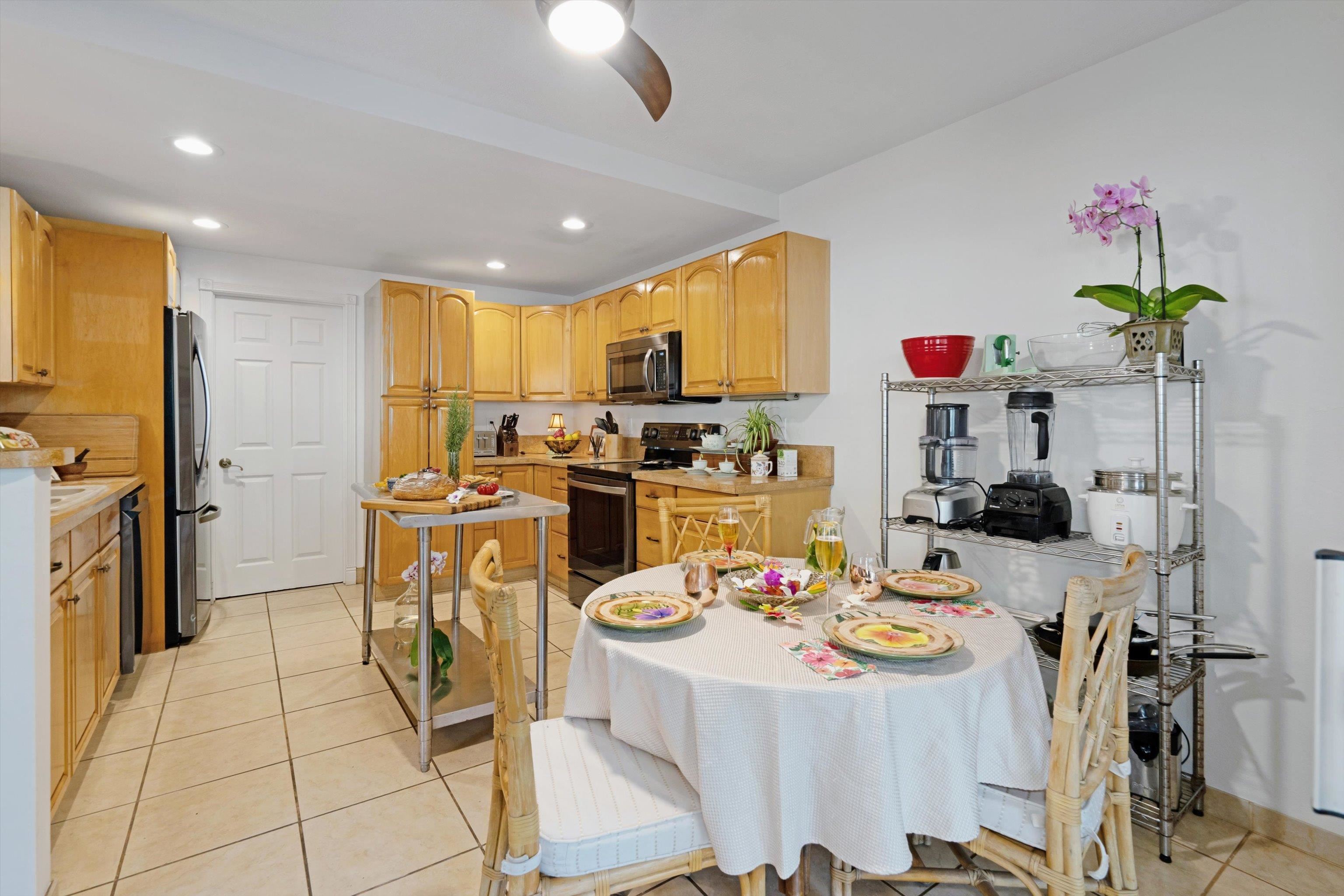 Auhana Kuleana condo # 201, Kihei, Hawaii - photo 15 of 46