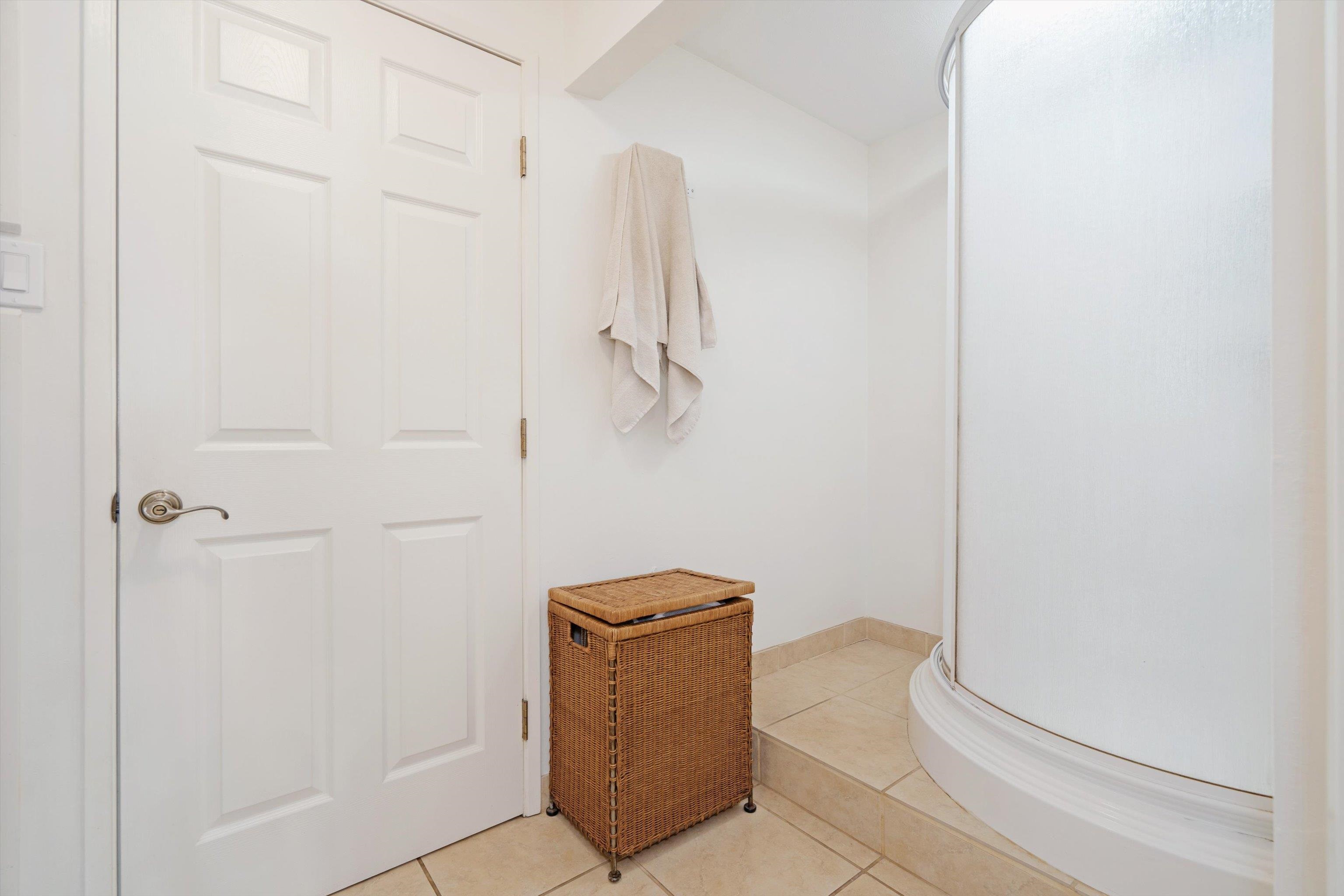 Auhana Kuleana condo # 201, Kihei, Hawaii - photo 23 of 46