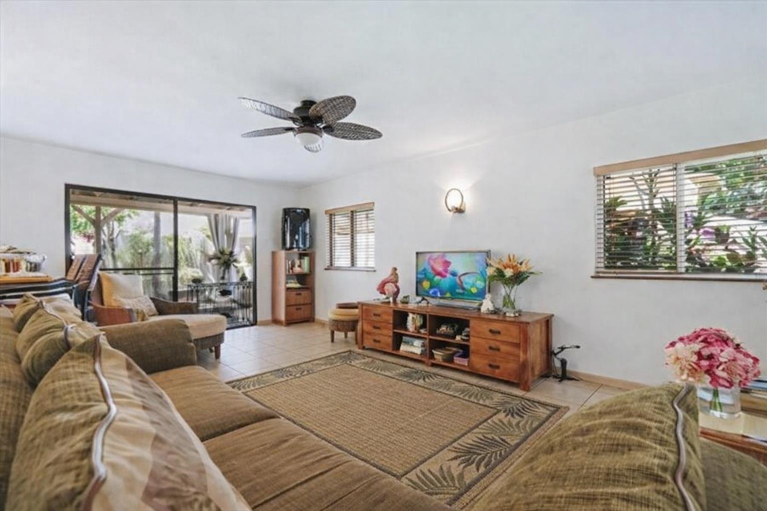 Auhana Kuleana condo # 201, Kihei, Hawaii - photo 8 of 46