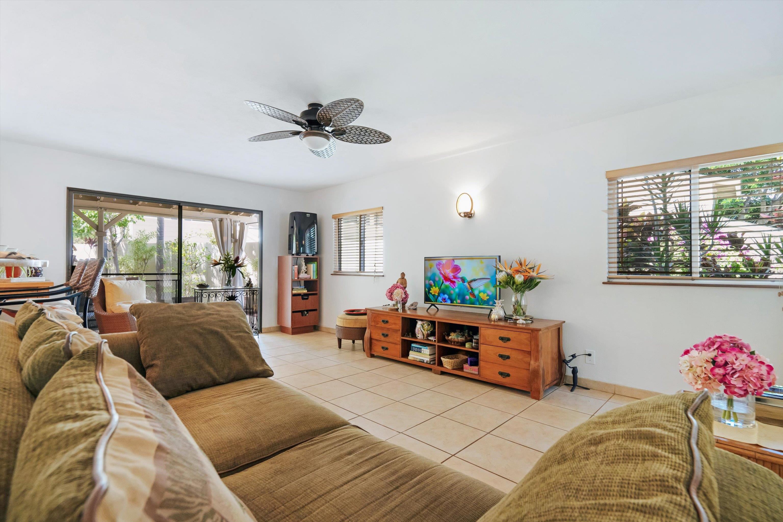 Auhana Kuleana condo # 201, Kihei, Hawaii - photo 9 of 48