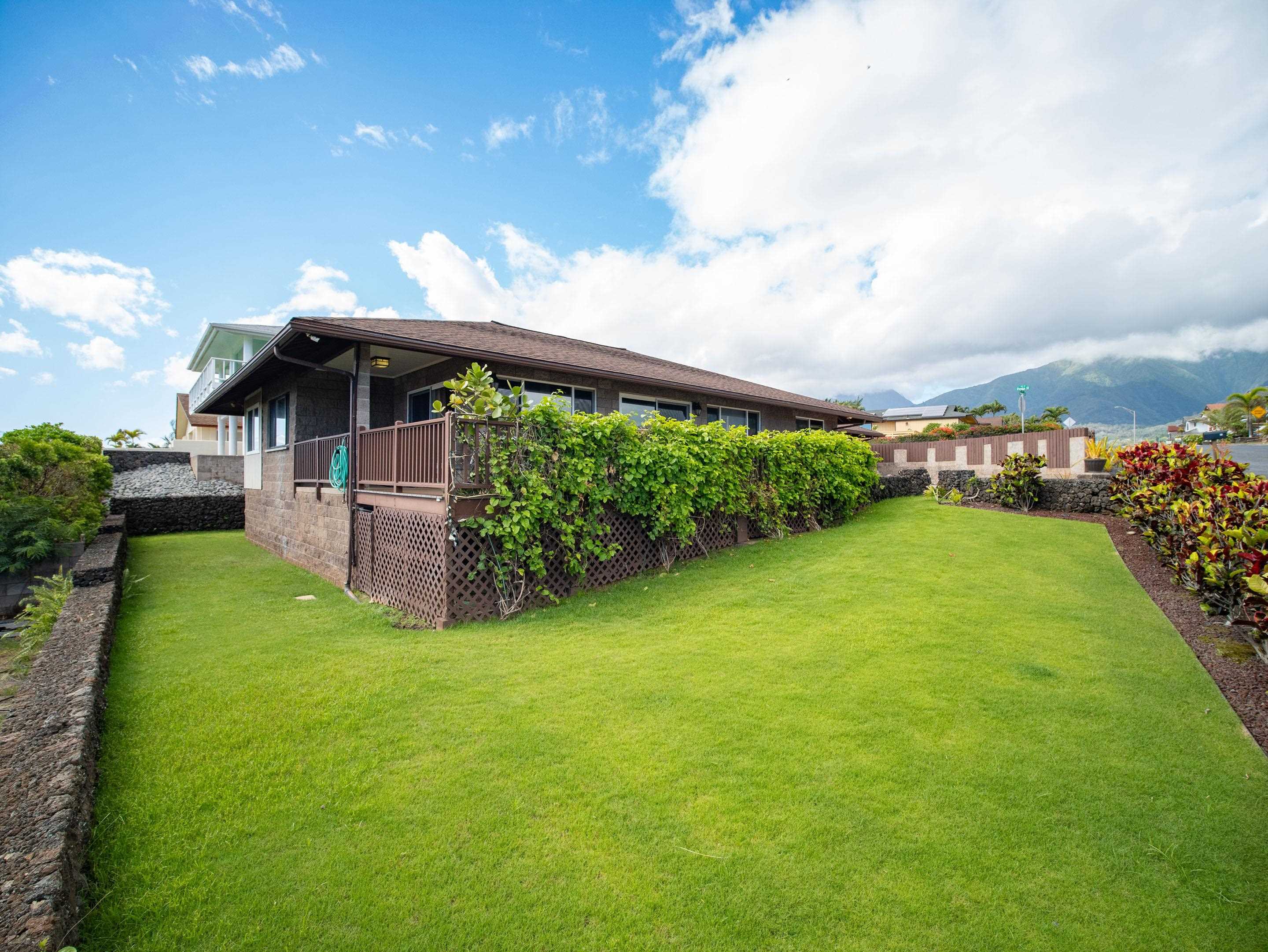 90  Hoauna St Ocean View Estates, Wailuku home - photo 14 of 36