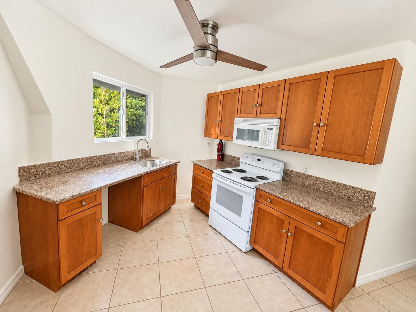 9046  Kamehameha V Hwy , Molokai home - photo 12 of 28