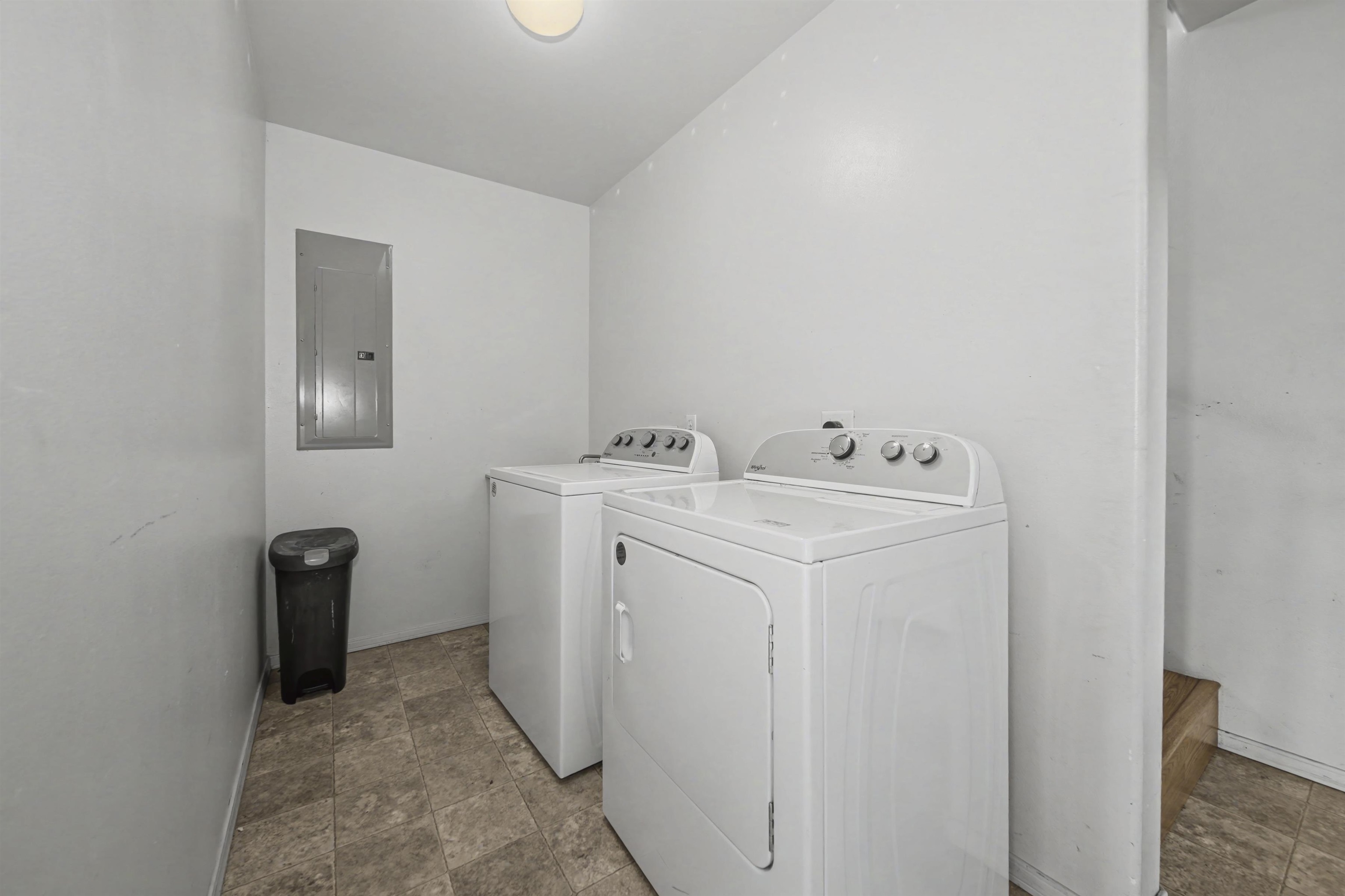 905  Lekeona Loop , Wailuku home - photo 24 of 44