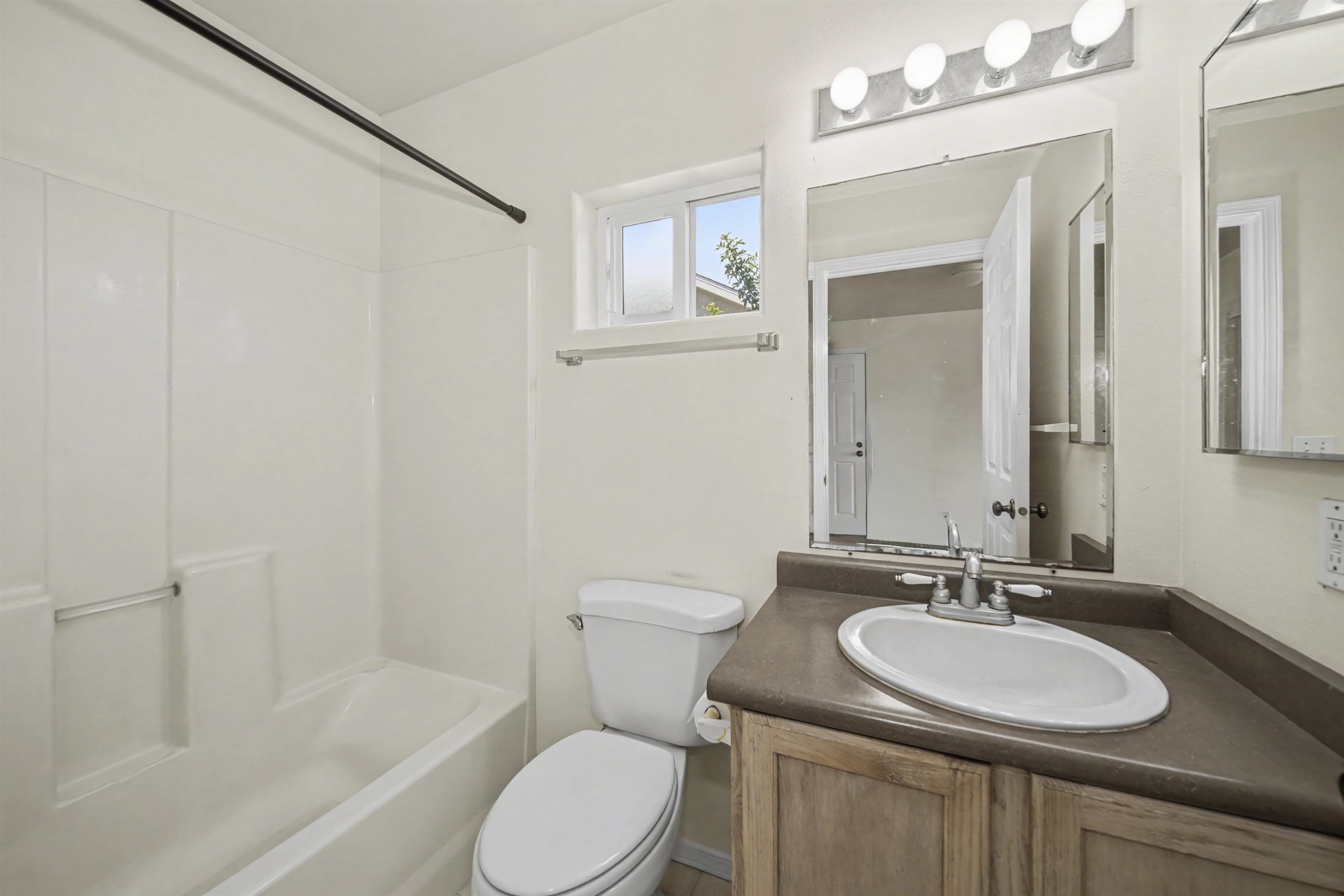 905  Lekeona Loop , Wailuku home - photo 37 of 44