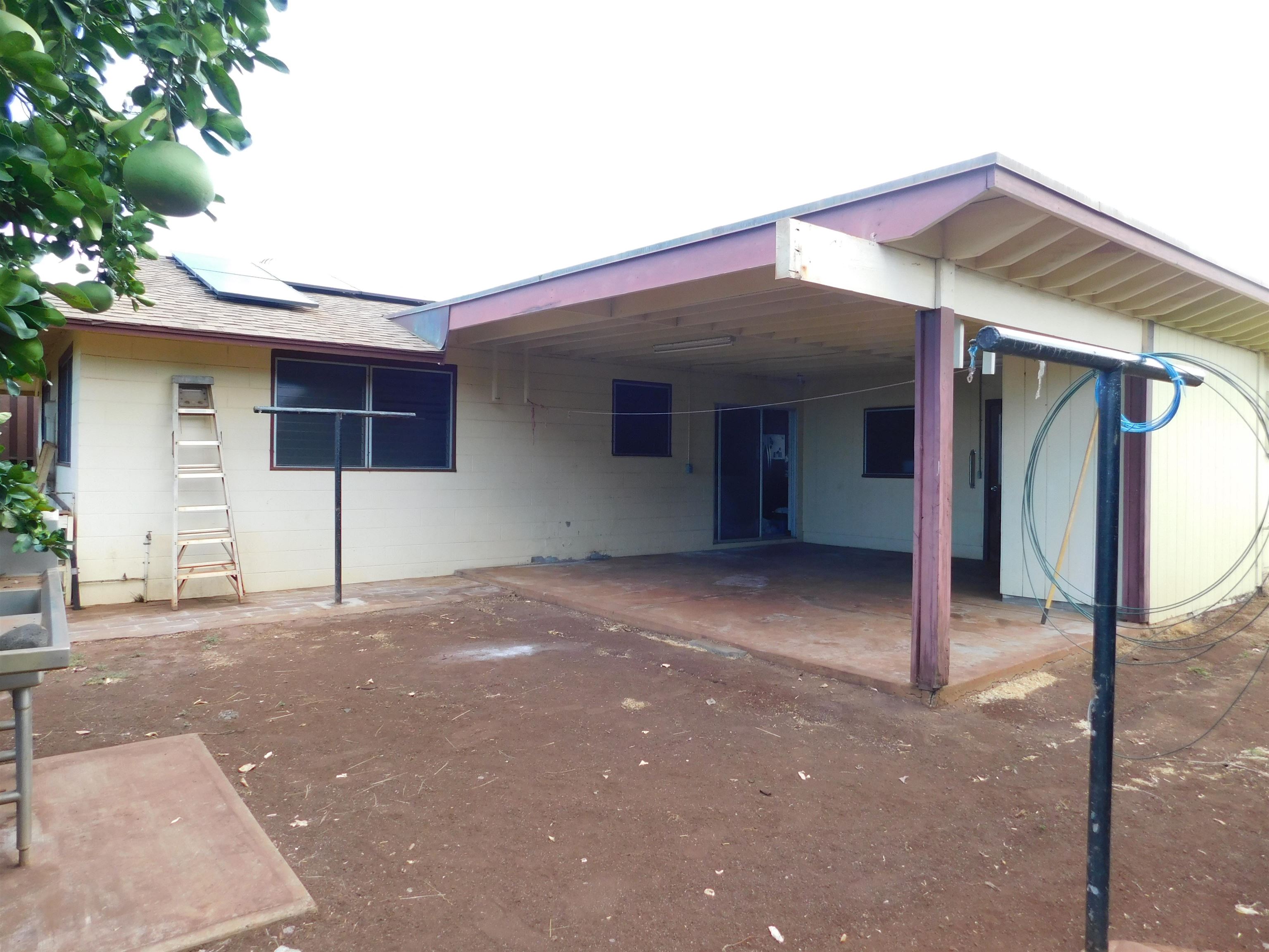 907  Laalo Pl Princess Nahienaena, Lahaina home - photo 2 of 10