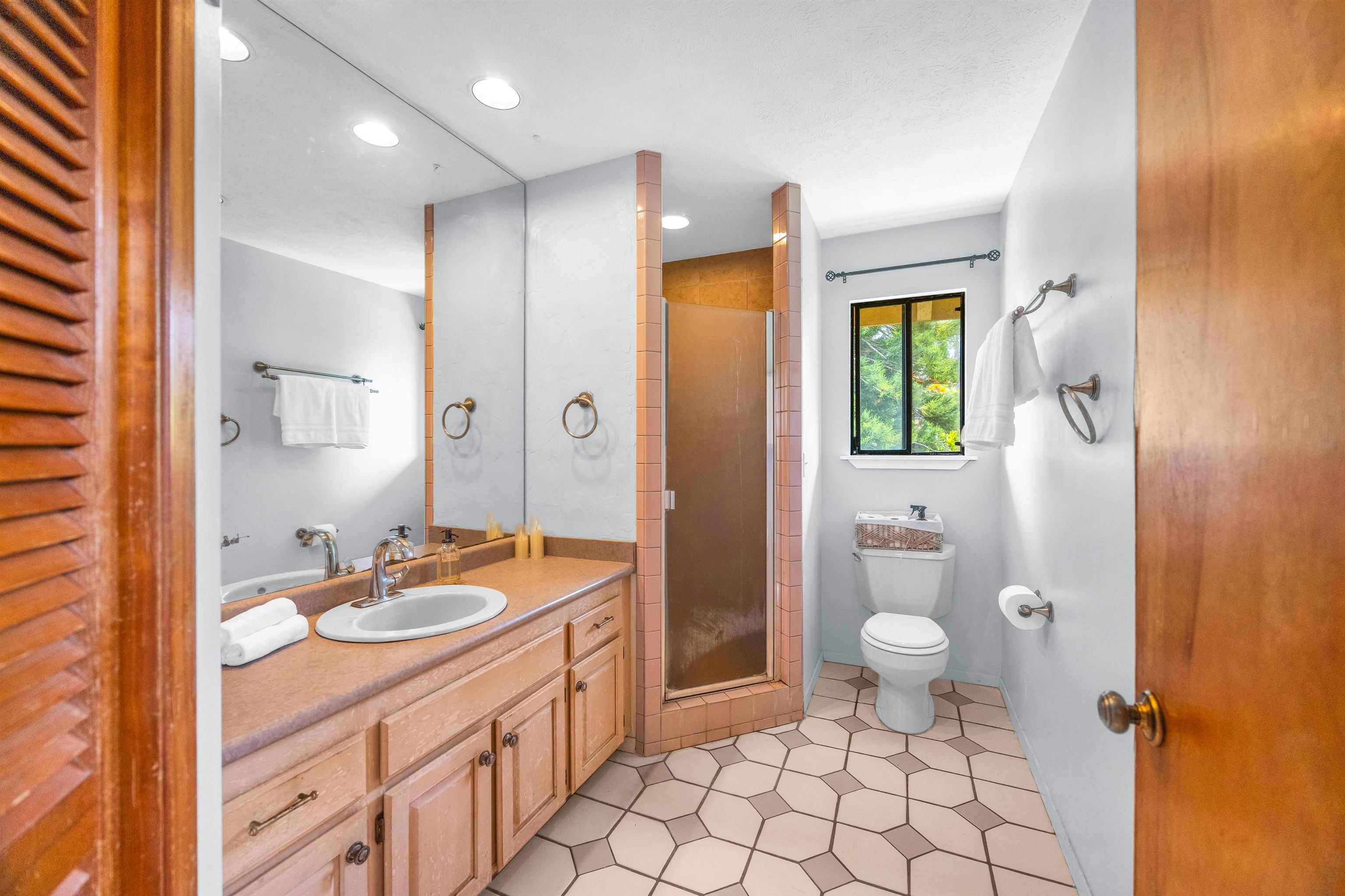 925  Kaupakalua Rd , Haiku home - photo 15 of 50