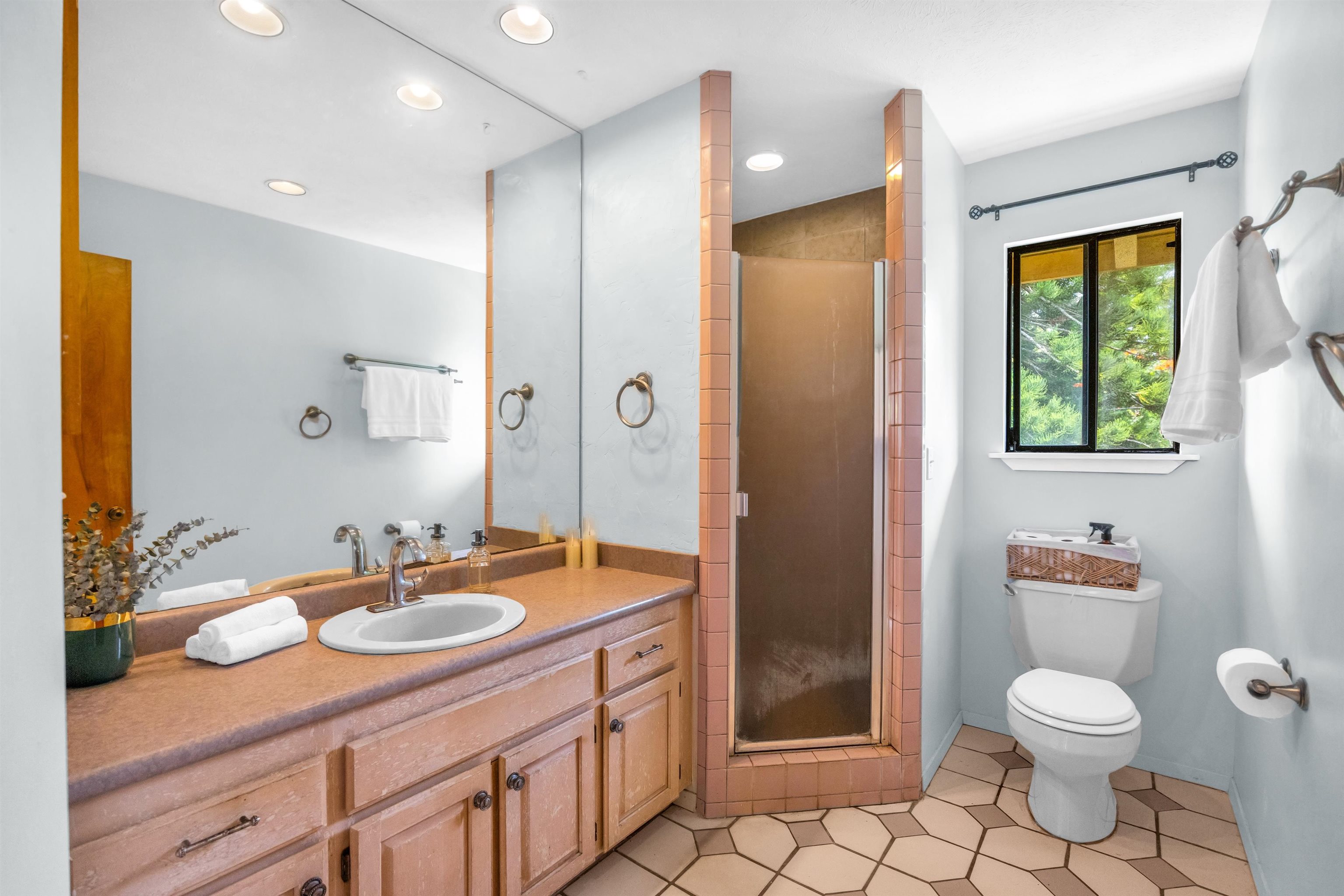 925  Kaupakalua Rd , Haiku home - photo 16 of 50