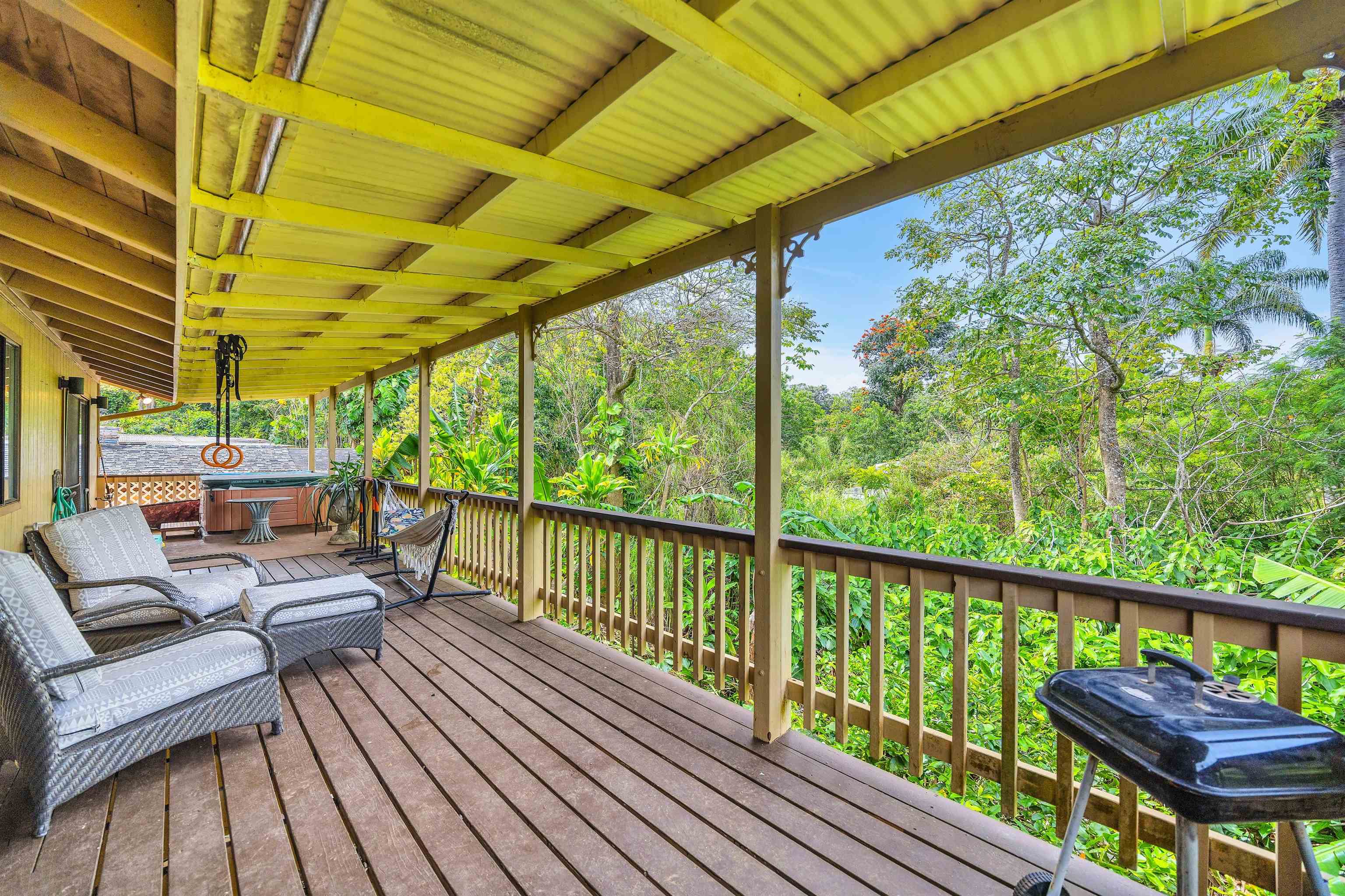 925  Kaupakalua Rd , Haiku home - photo 19 of 50