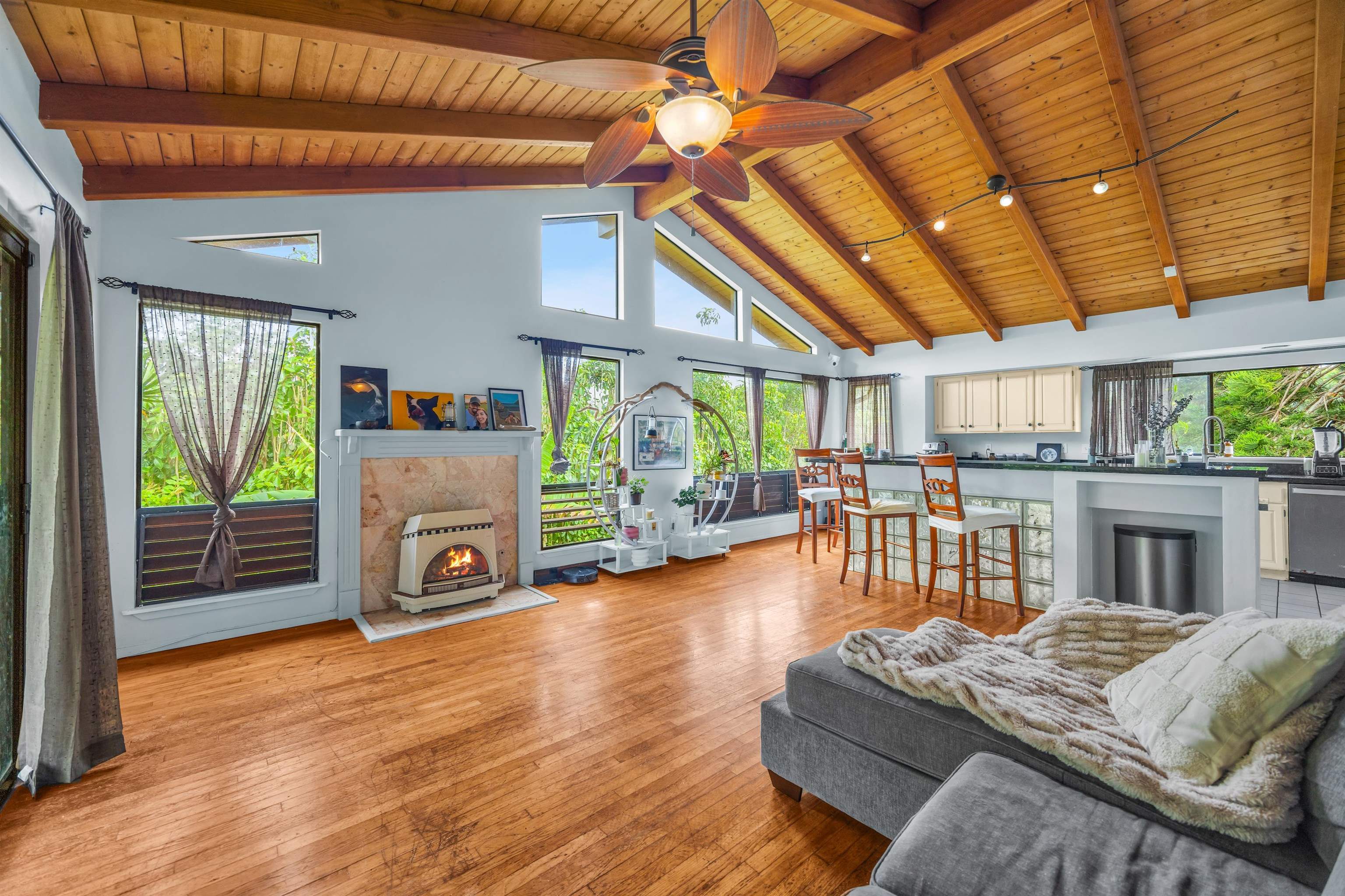 925  Kaupakalua Rd , Haiku home - photo 7 of 50