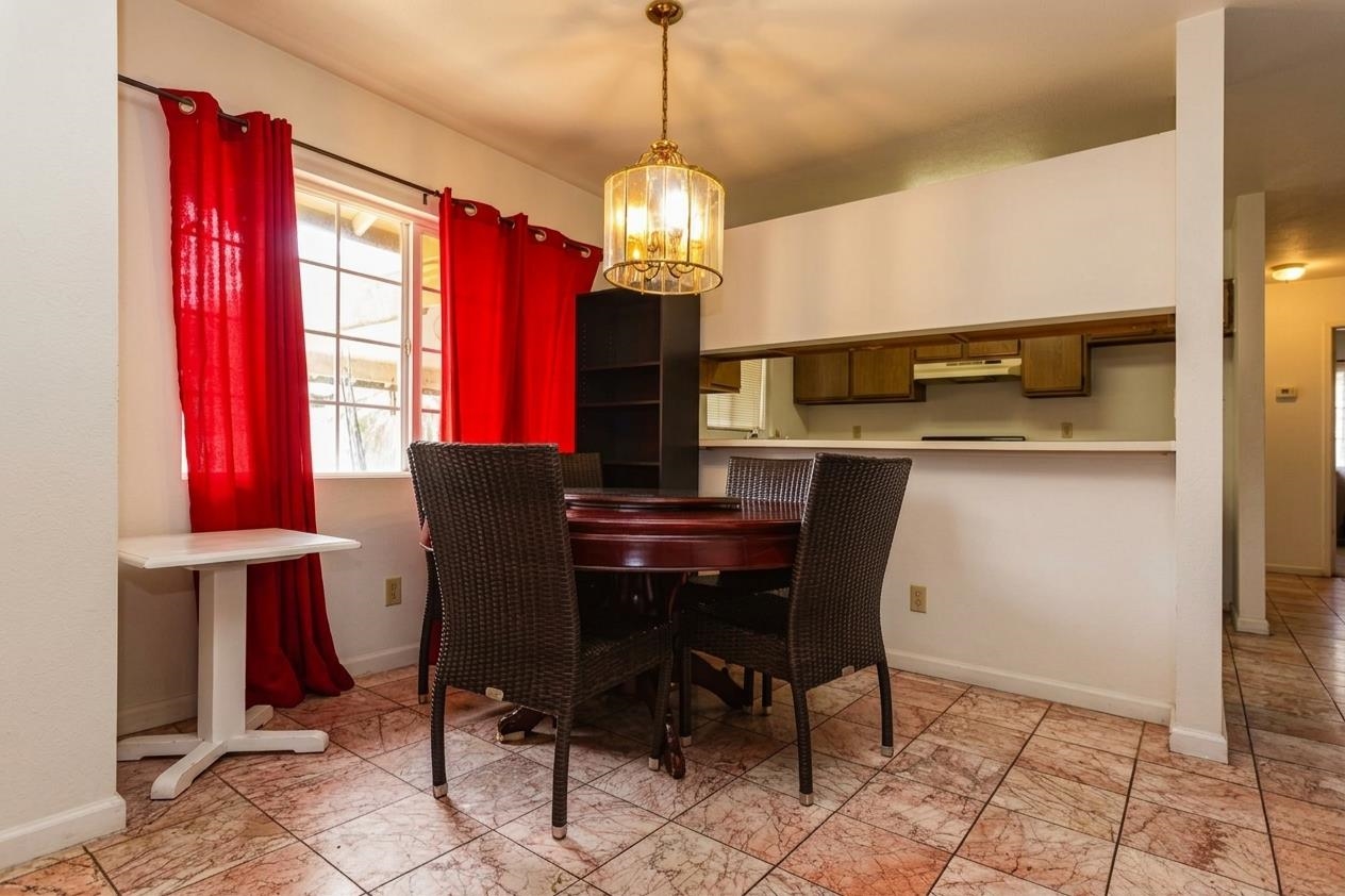 925  Kuhio Pl , Wailuku home - photo 13 of 23