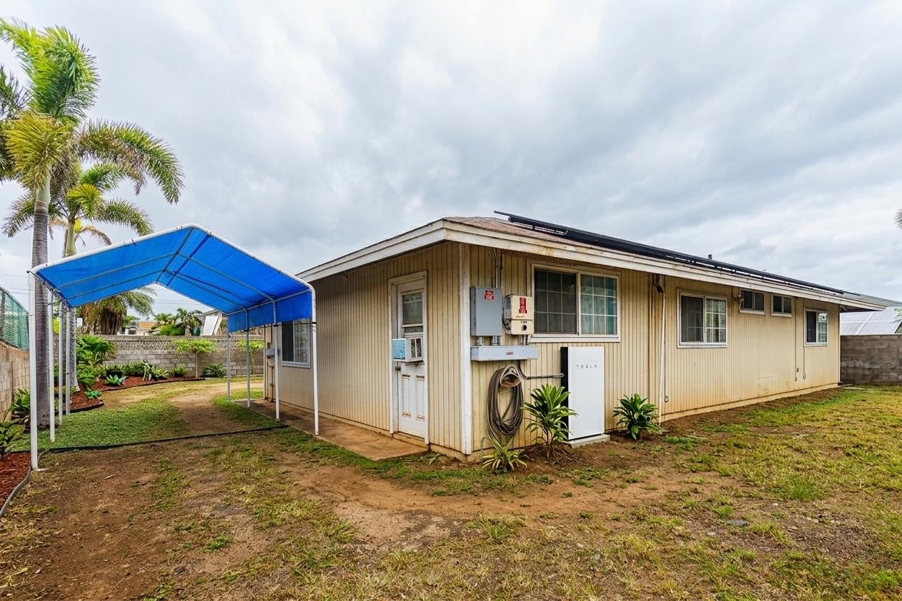 925  Kuhio Pl , Wailuku home - photo 16 of 23