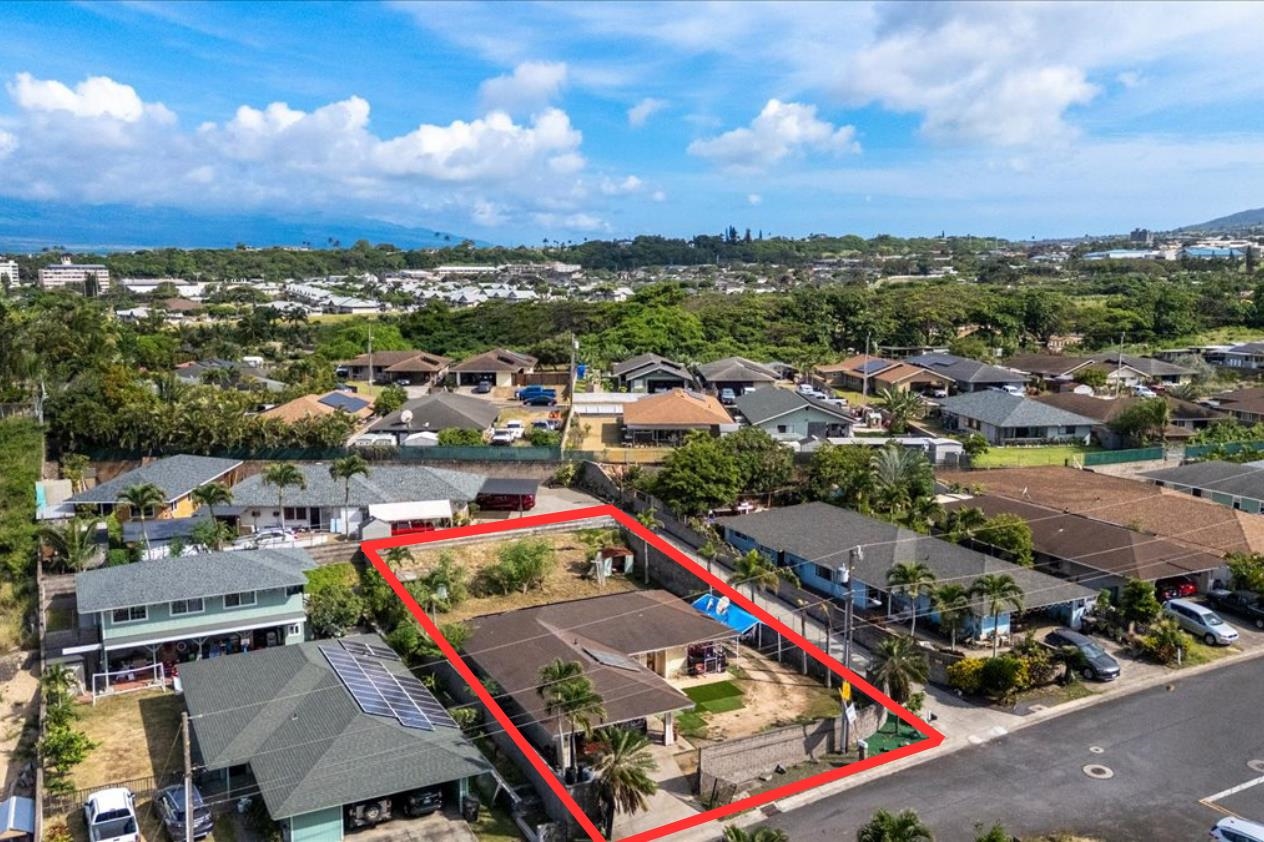 925  Kuhio Pl , Wailuku home - photo 20 of 23