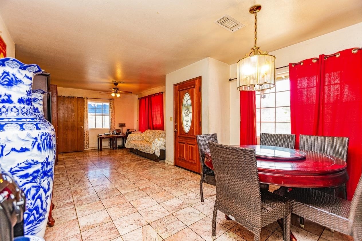 925  Kuhio Pl , Wailuku home - photo 4 of 23