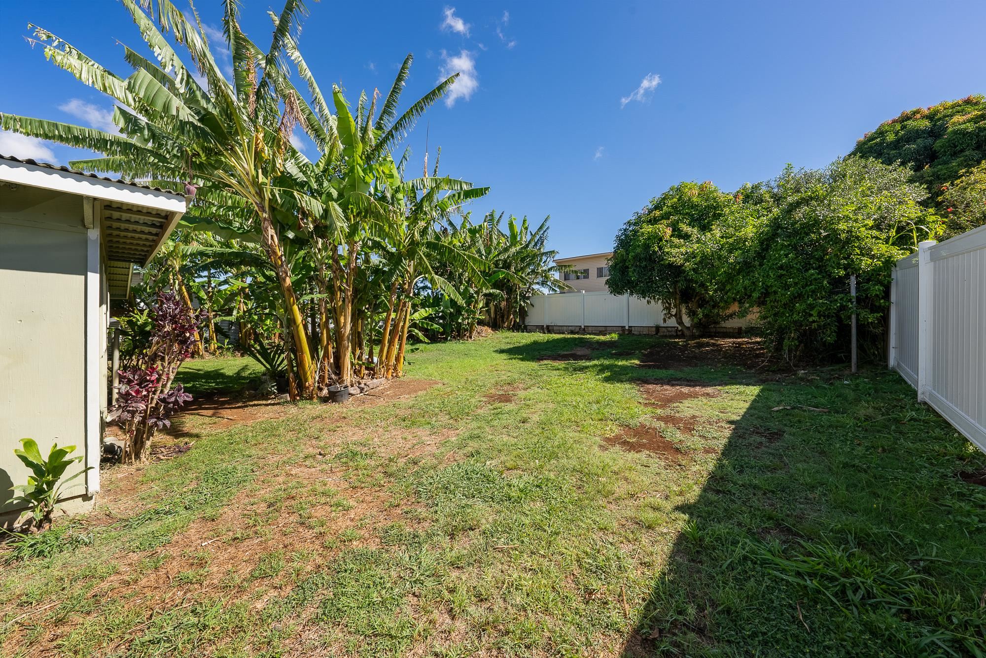 93  Kealaloa Ave , Makawao/Olinda/Haliimaile home - photo 19 of 27