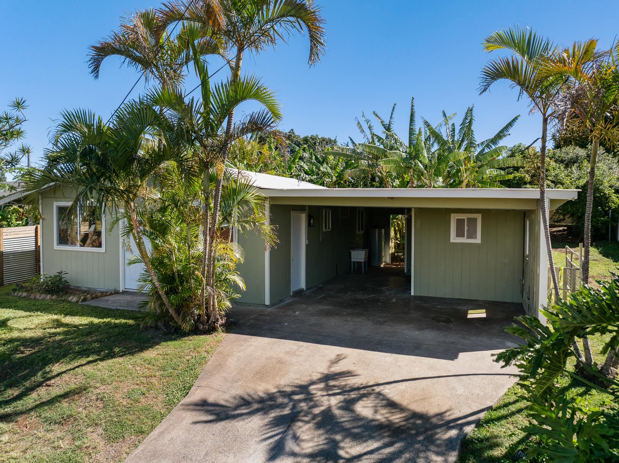 93  Kealaloa Ave , Makawao/Olinda/Haliimaile home - photo 3 of 27