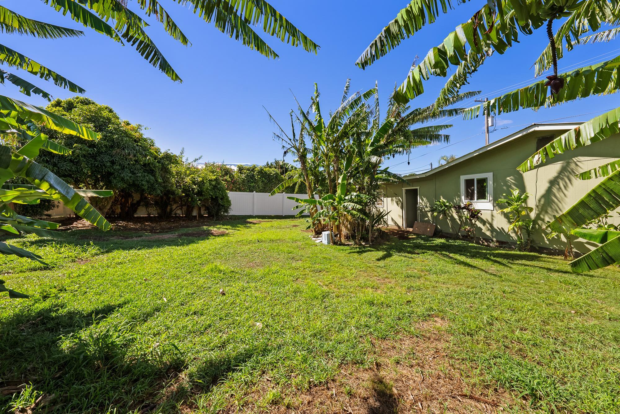 93  Kealaloa Ave , Makawao/Olinda/Haliimaile home - photo 22 of 27