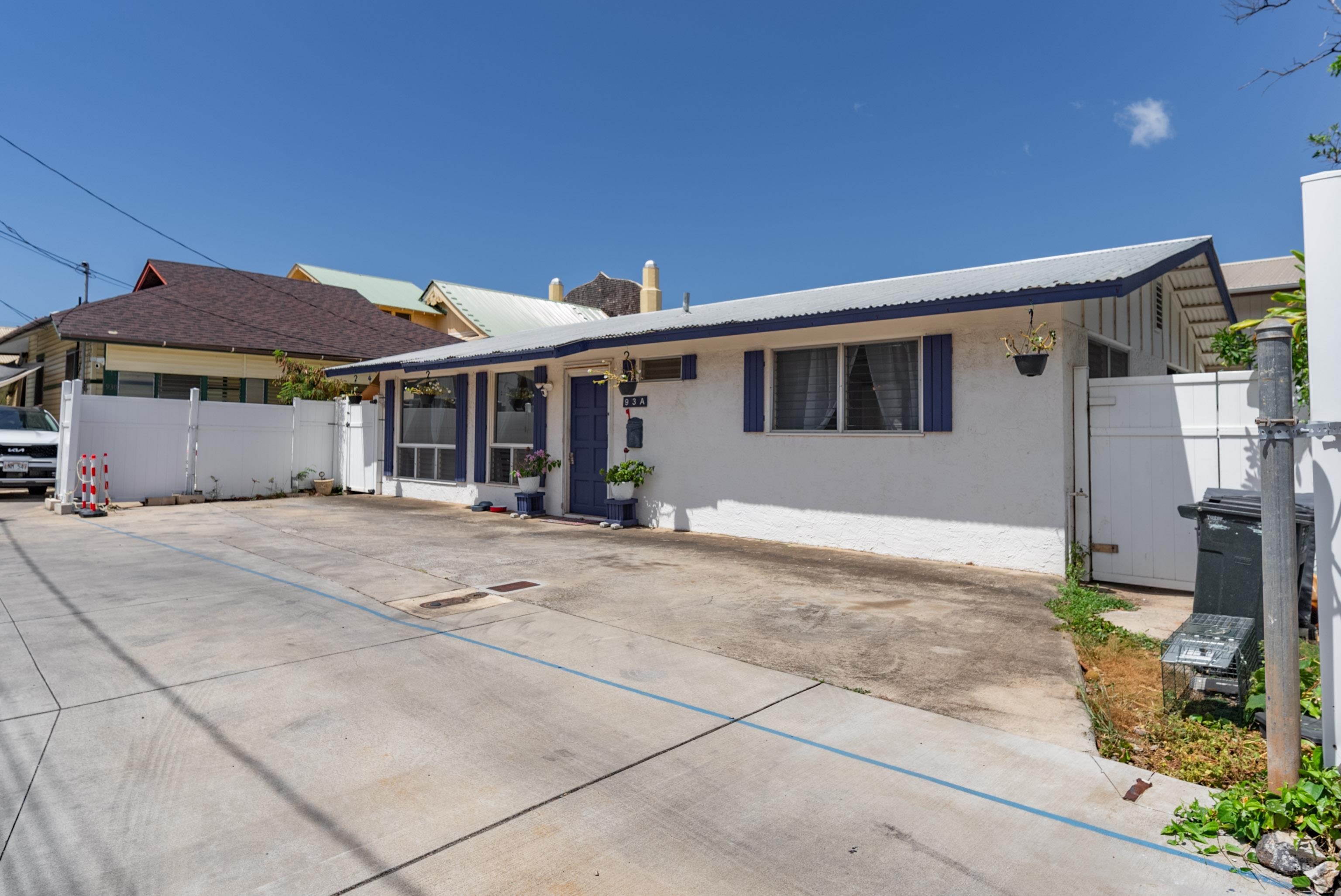 93  Maluhia Dr , Wailuku home - photo 2 of 24