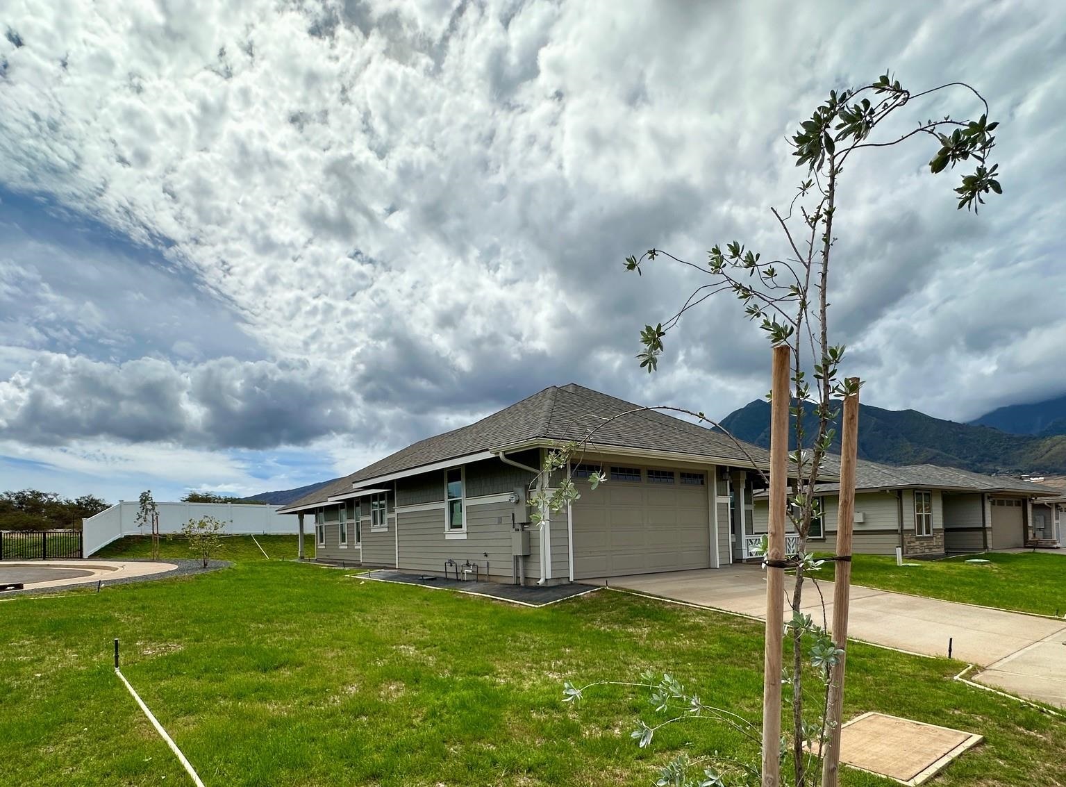 93  Unahe Pl Maui Lani, Kahului home - photo 2 of 6