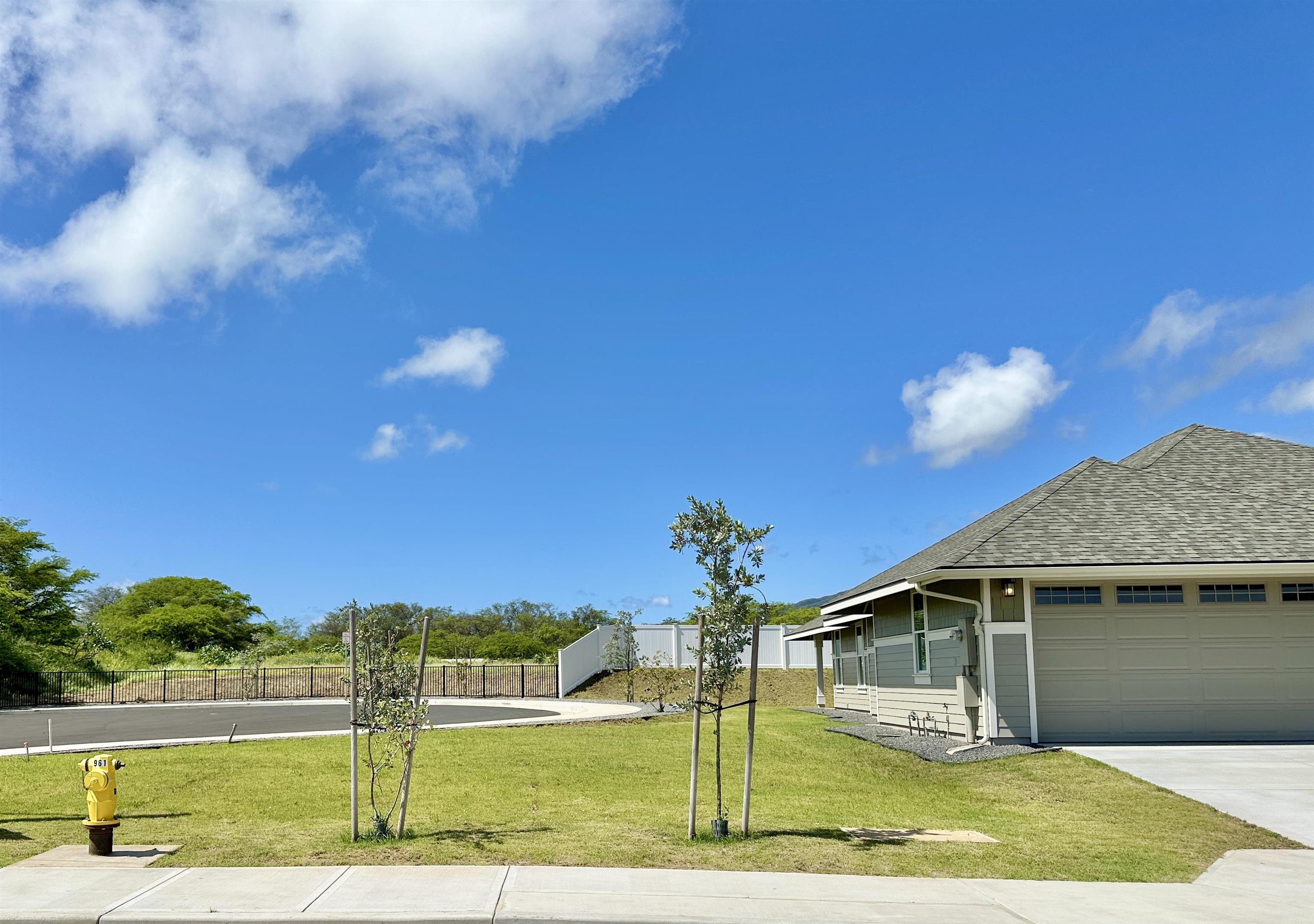 93  Unahe Pl Maui Lani, Kahului home - photo 4 of 47