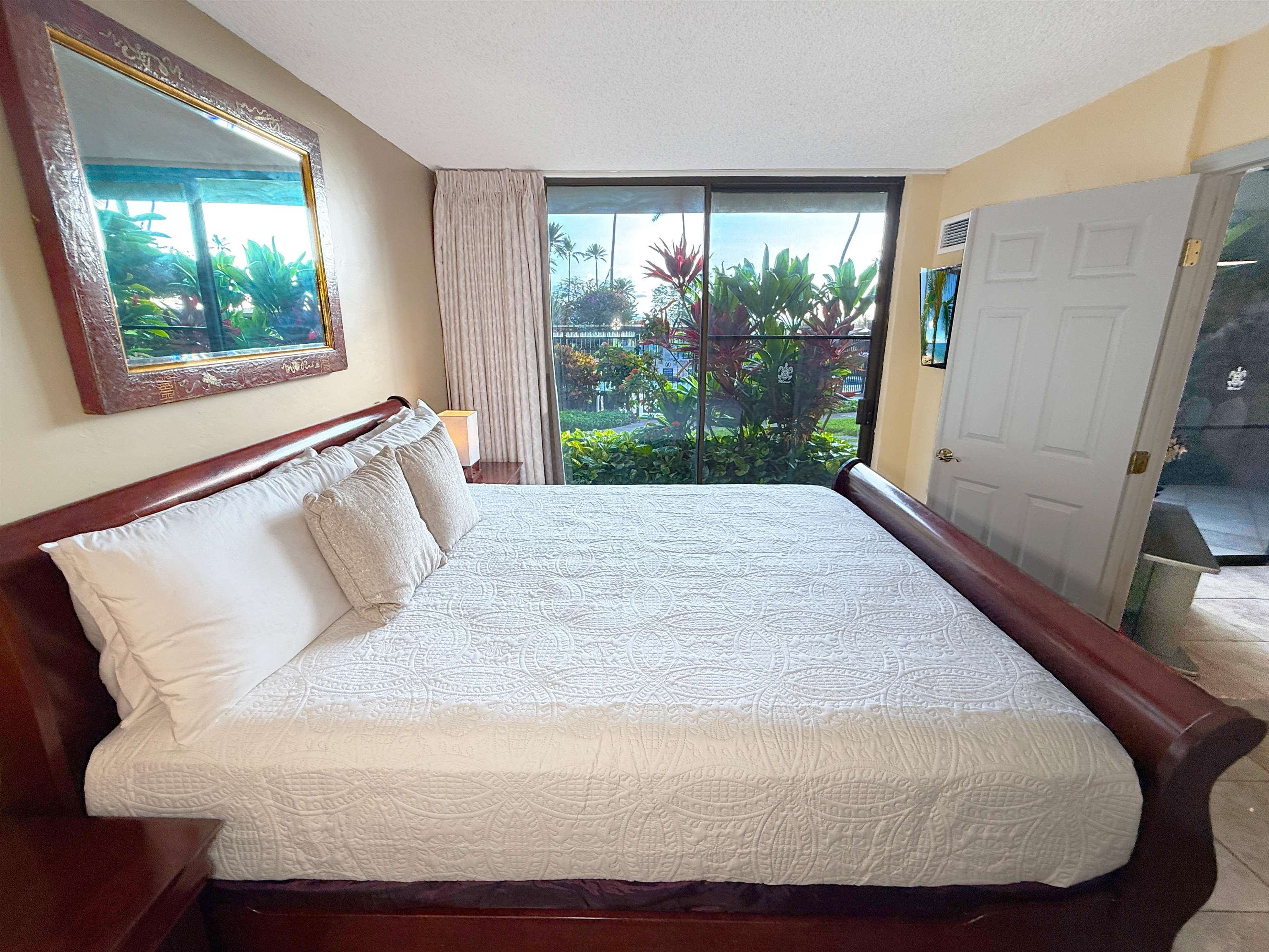 Kauhale Makai condo # 109, Kihei, Hawaii - photo 8 of 30