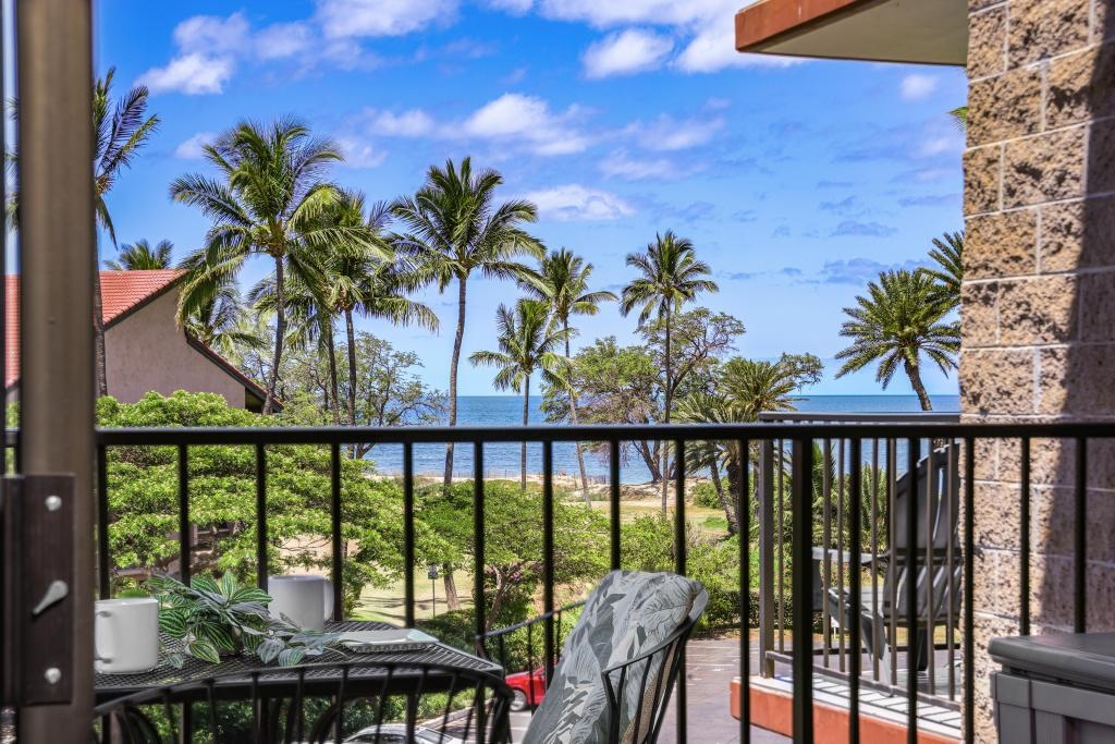 Kauhale Makai condo # 421, Kihei, Hawaii - photo 16 of 35