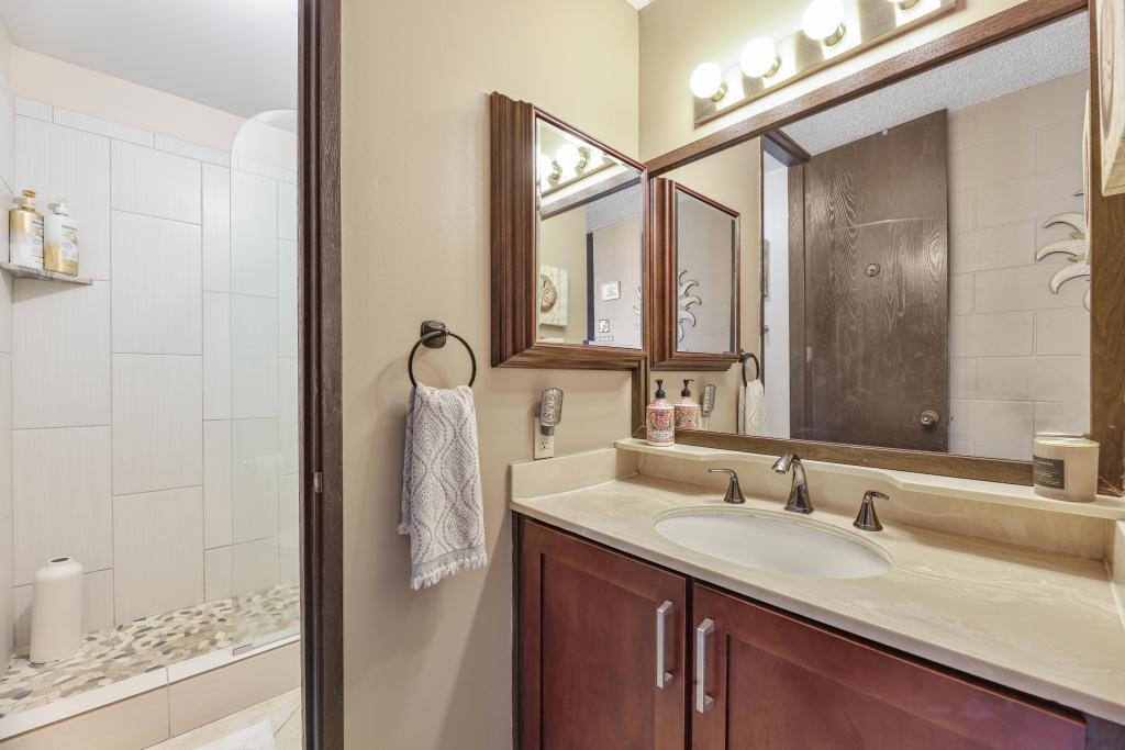 Kauhale Makai condo # 421, Kihei, Hawaii - photo 12 of 35